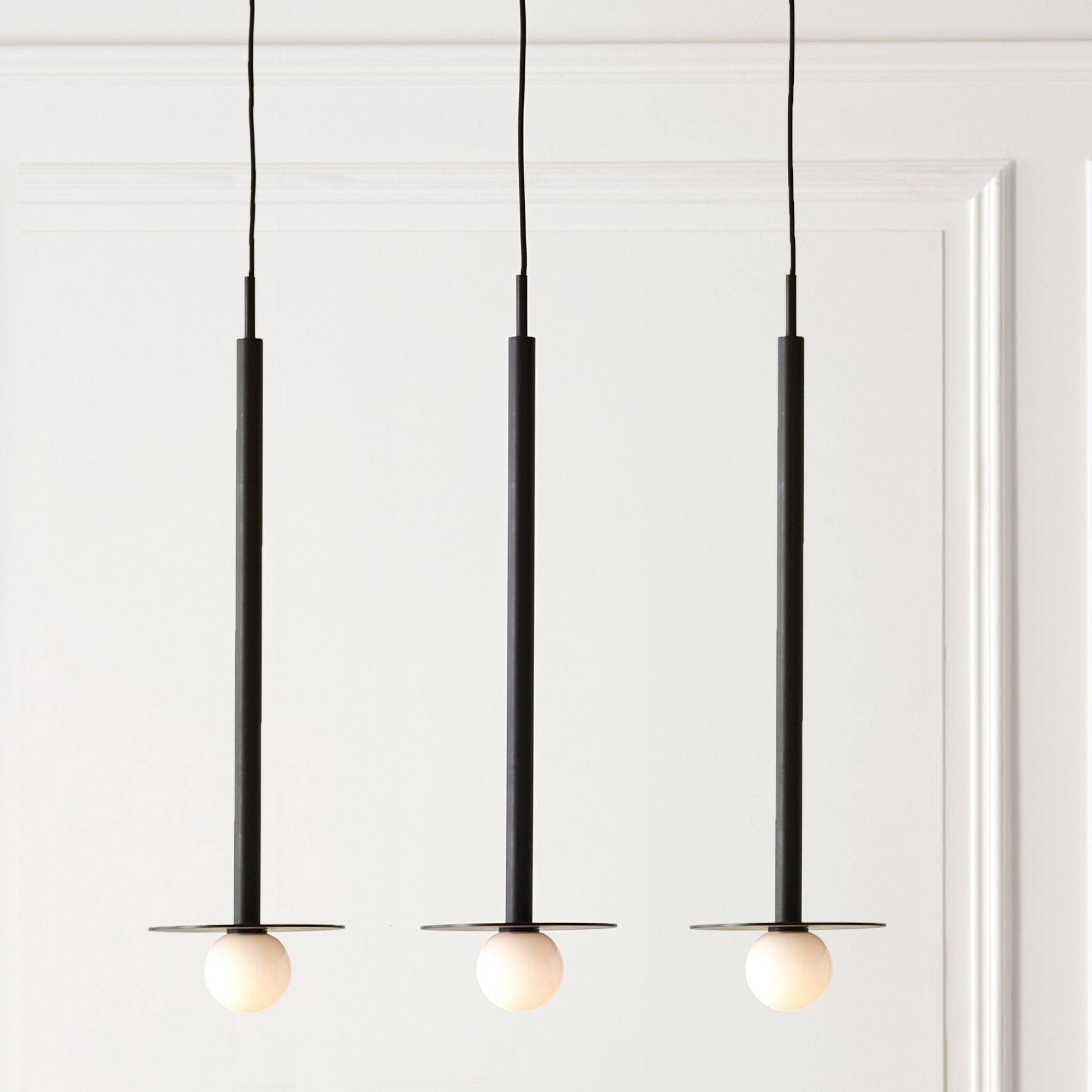 Kelly Wearstler Nodes Tall Pendant in Midnight Black