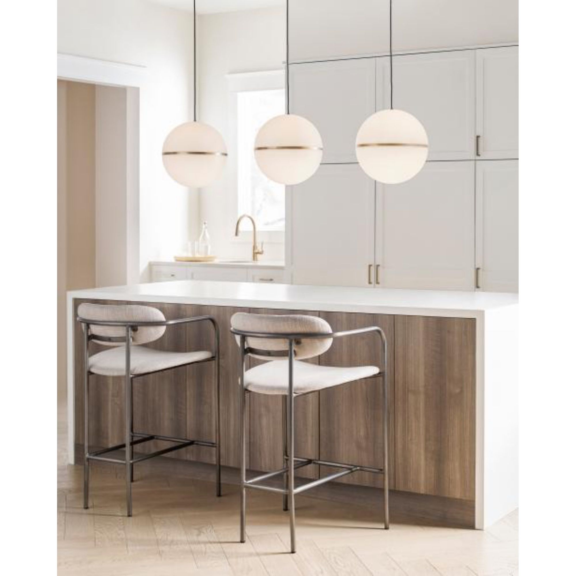 Hanea Grande Pendant Line-Voltage Pendants/Suspension 1-Light LED 3000K Nightshade Black by Sean Lavin