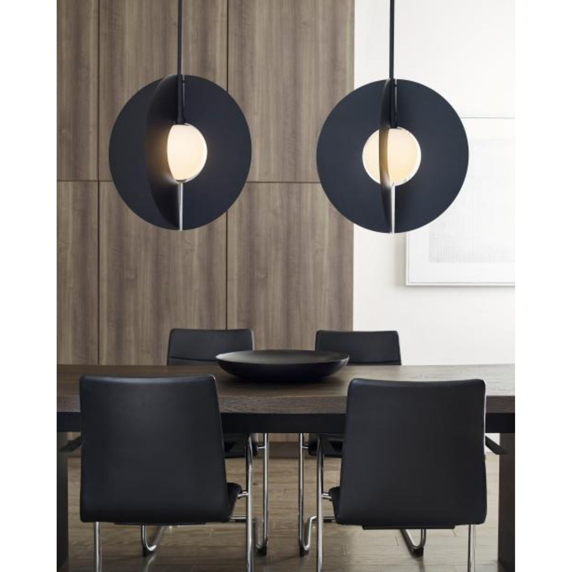 Orbel Round Grande Line-Voltage Pendants/Suspension 1-Light Natural Brass by Sean Lavin