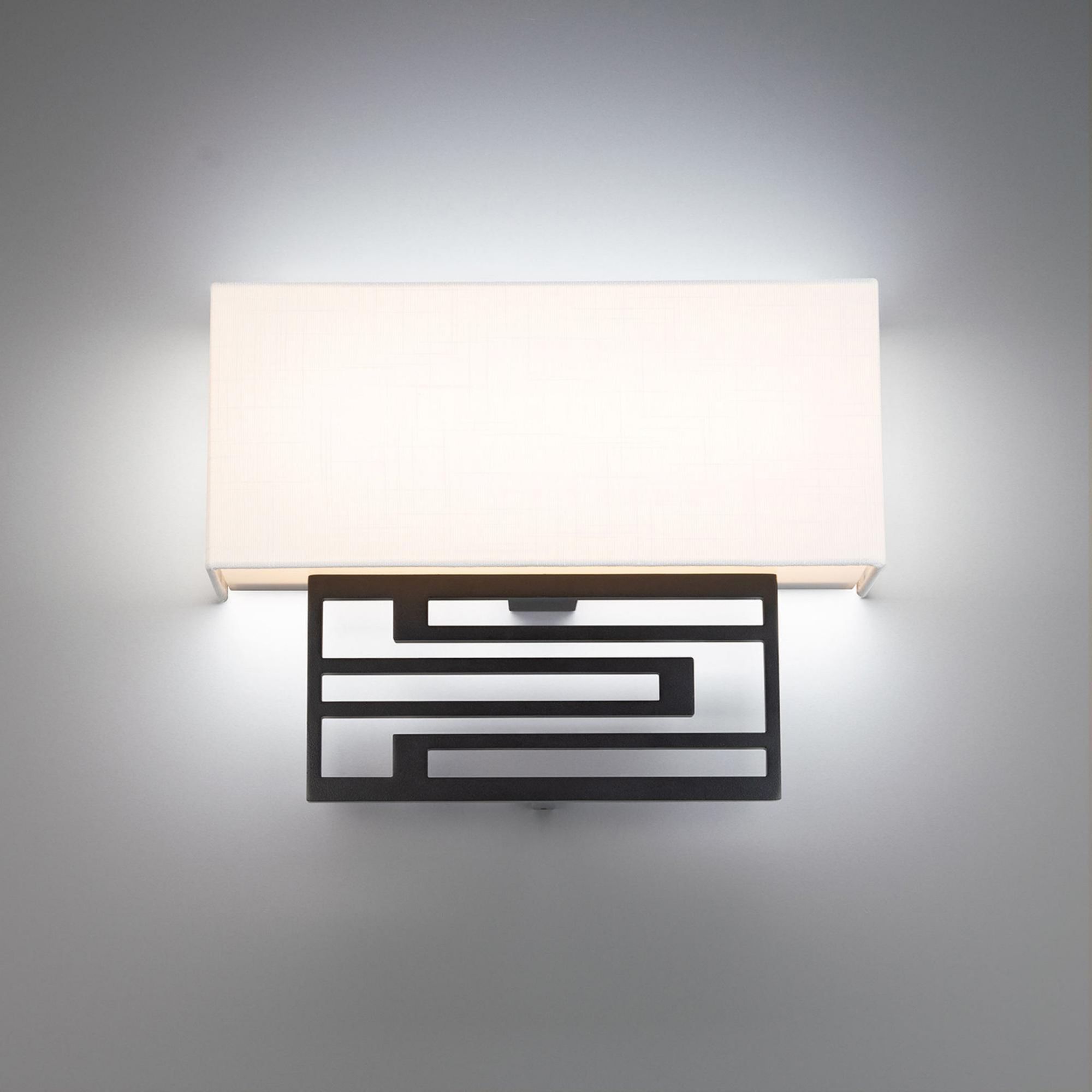 Vander 14in LED Wall Sconce 3-CCT 2700K-3000K-3500K Set to 3000K in Black
