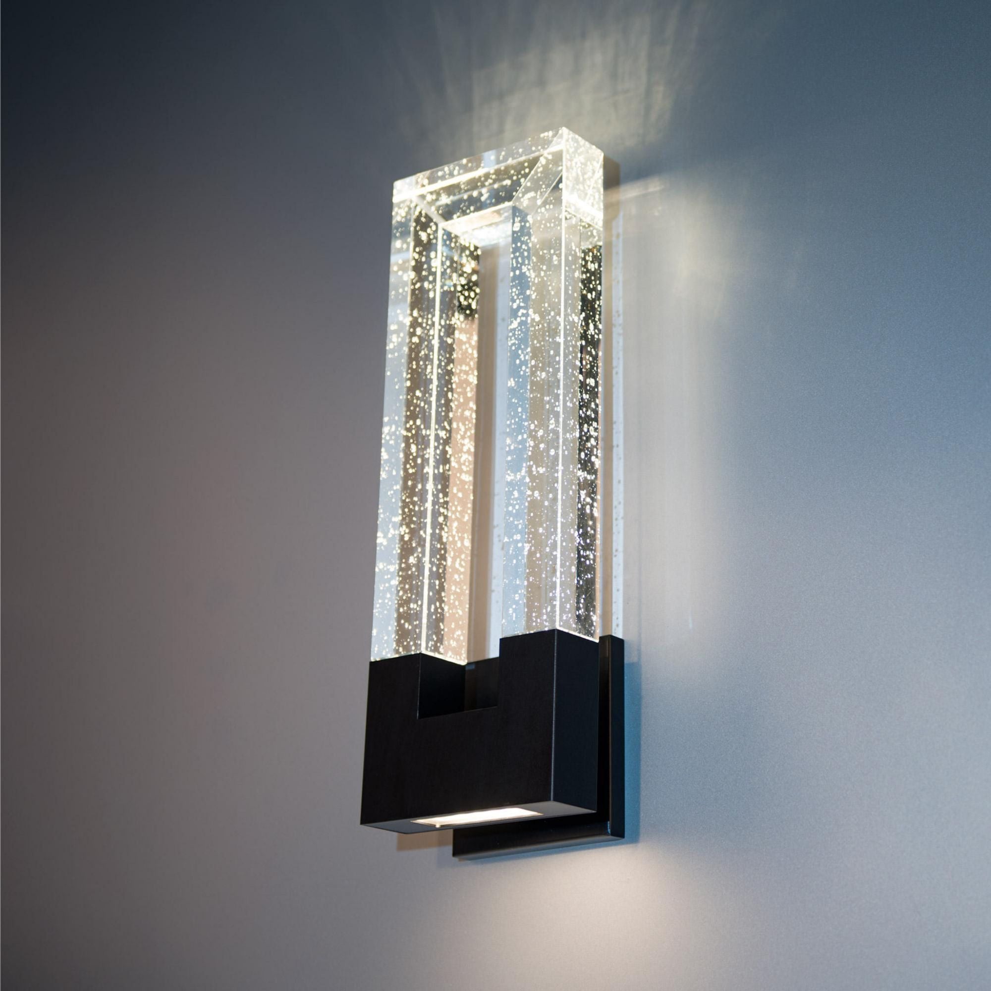 Chill LED Wall Sconce 3000K in Black