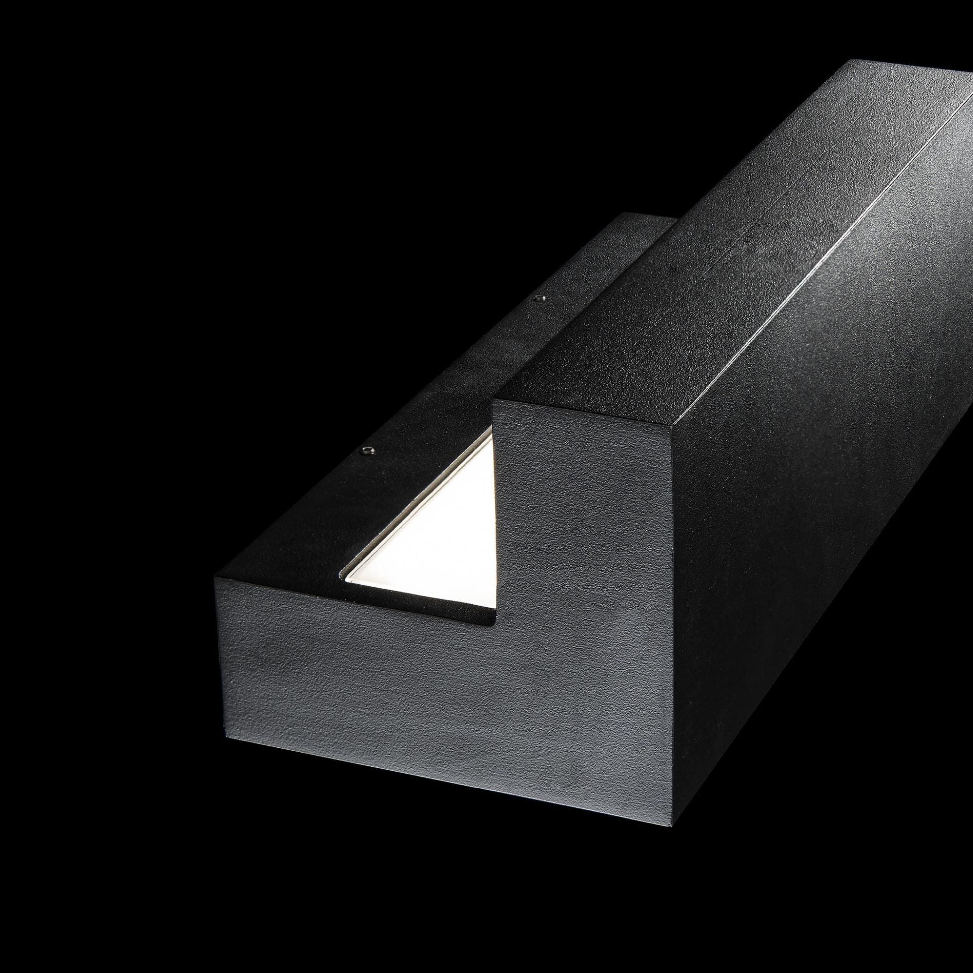 Bantam 9in LED Wall Light 3-CCT 2700K-3000K-3500K Set to 2700K in Black