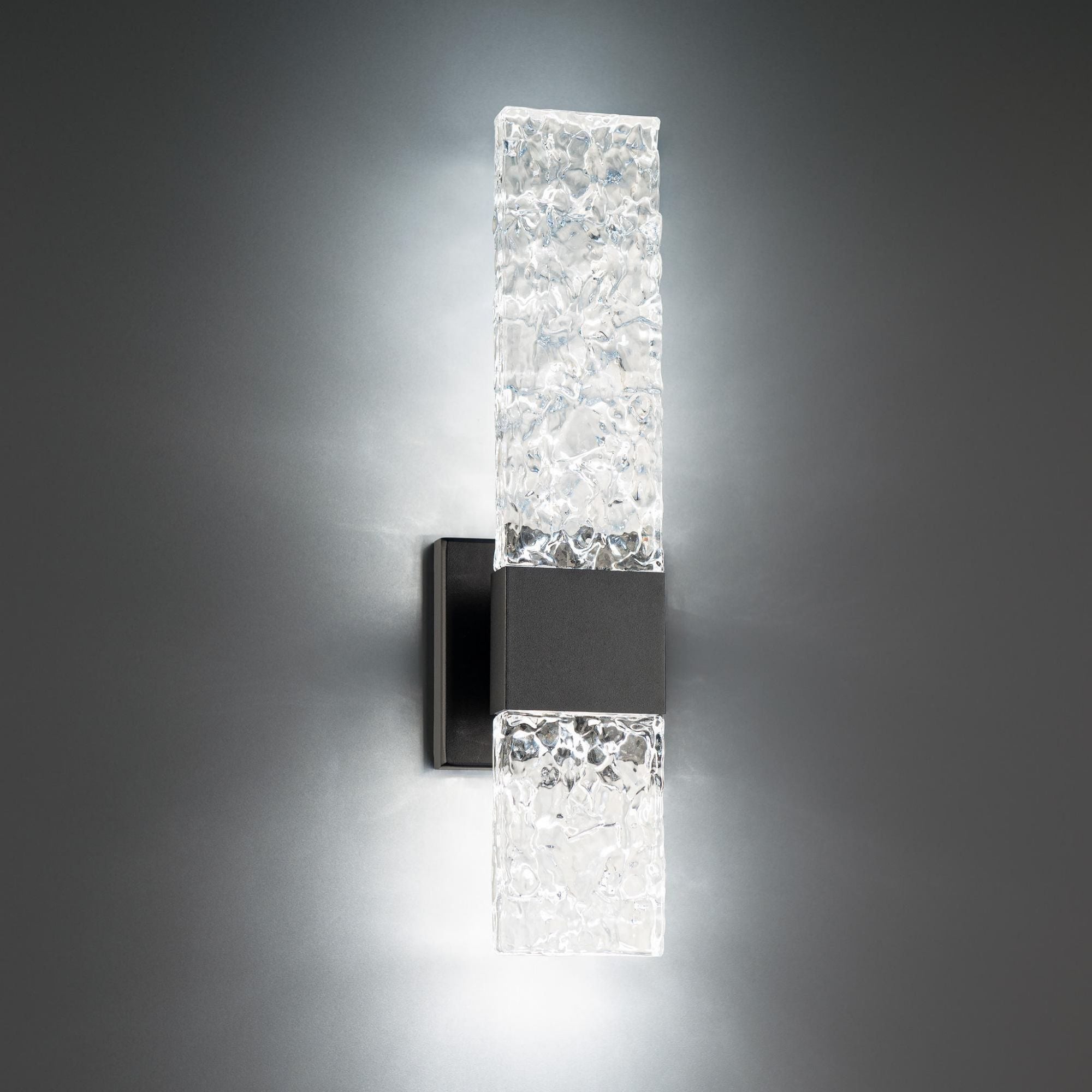 Reflect 18in LED Indoor or Outdoor Wall Light 3000K with Artisan Pressed Glass in Black