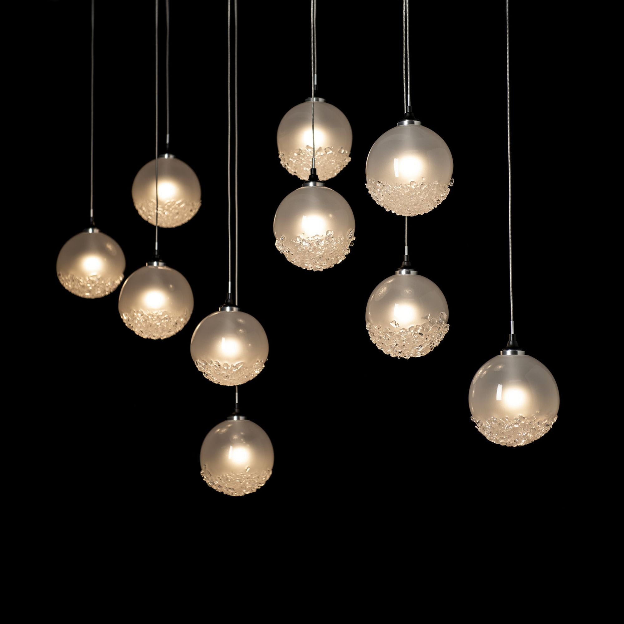 Fritz Globe 10-Light Pendant 10-Light Frosted Glass (FD) in Black