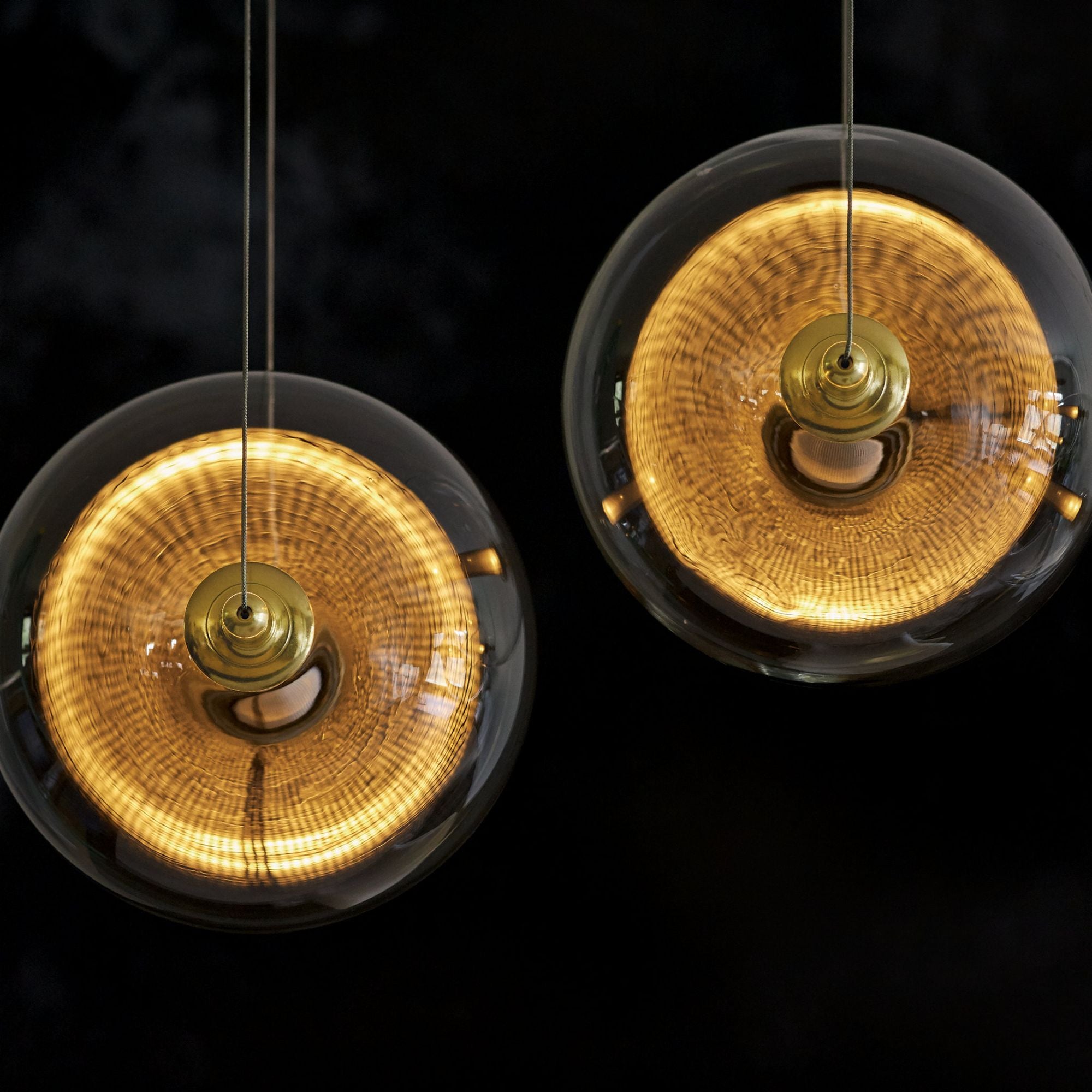 Otto Sphere 5 Light Pendant 10-Light Clear Glass with Stainless Steel Mesh Tube (YT) in Black with Brass Accents