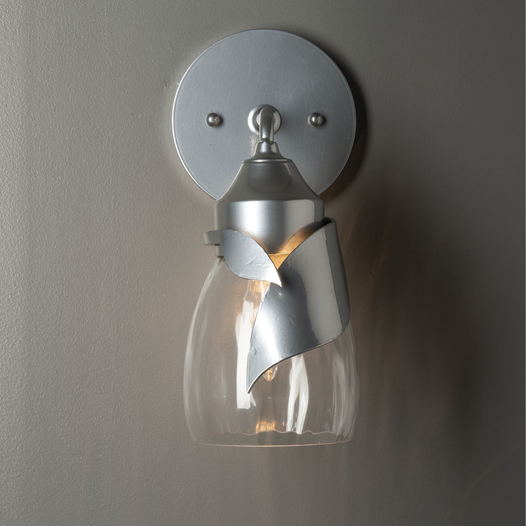 Lapas Water Glass 1-Light Bath Sconce 1-Light Water Glass (LL) in Sterling