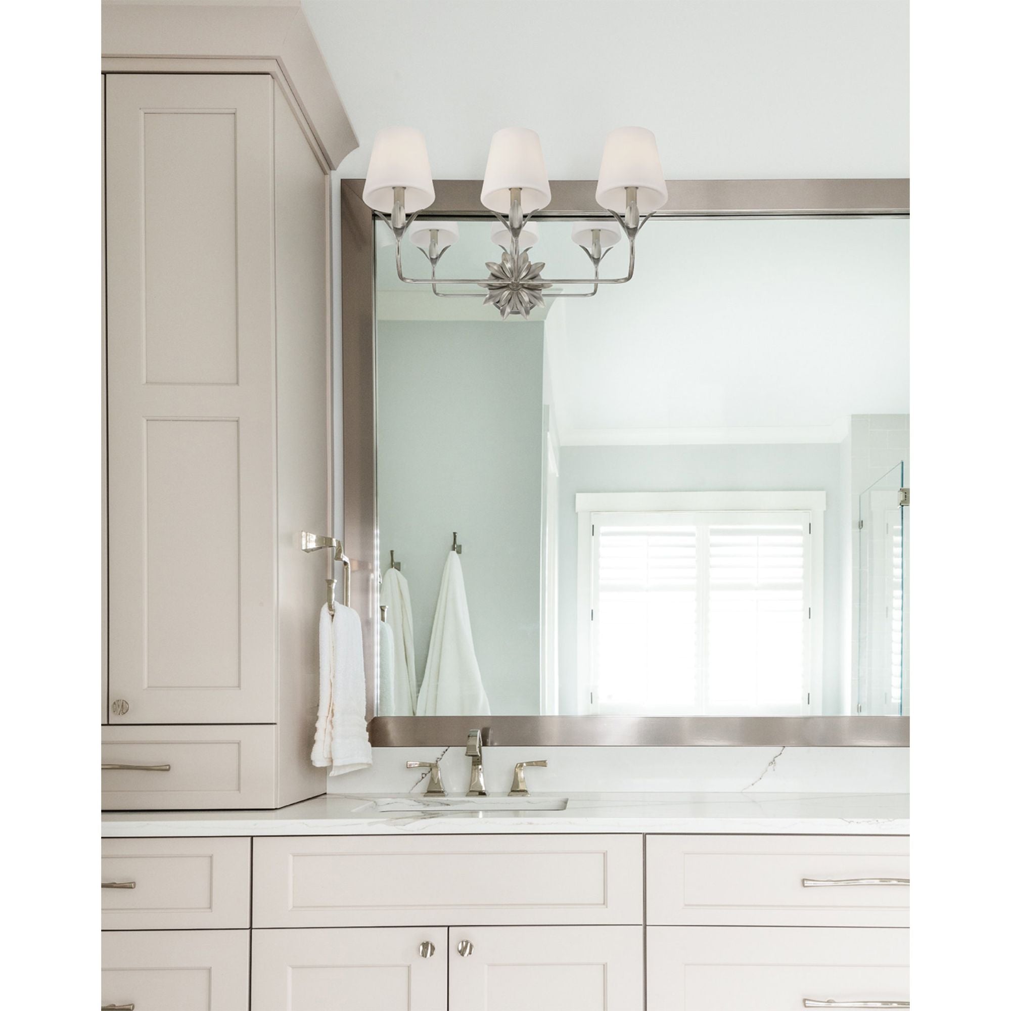 Broche 25'' Antique Silver Bathroom Vanity Silver 25"W x 15"H x 8"D