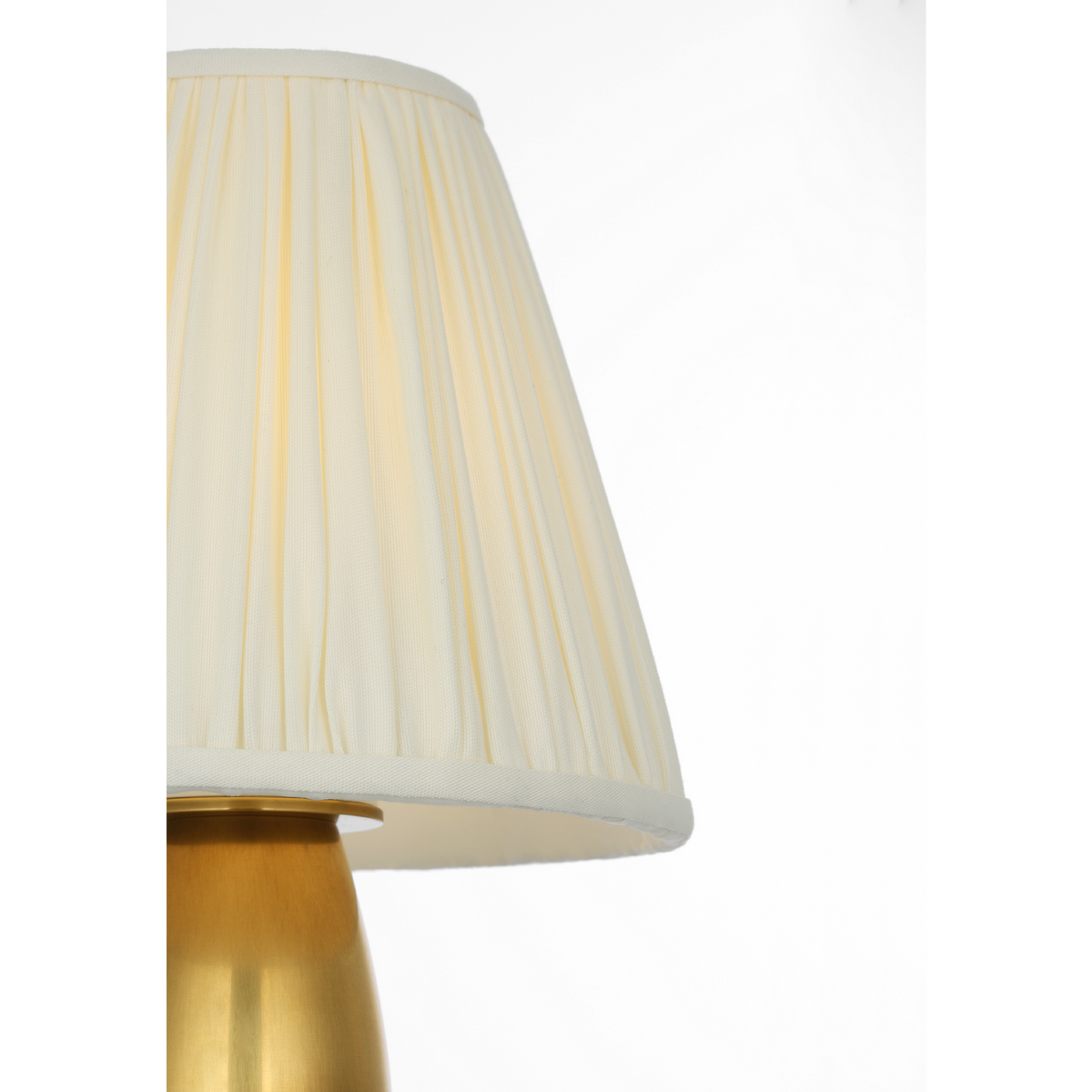 Chapman & Myers Lambert 14" Cordless Accent Lamp in Antique-Burnished Brass with Silk Pleated Shade W7.25" x H14"