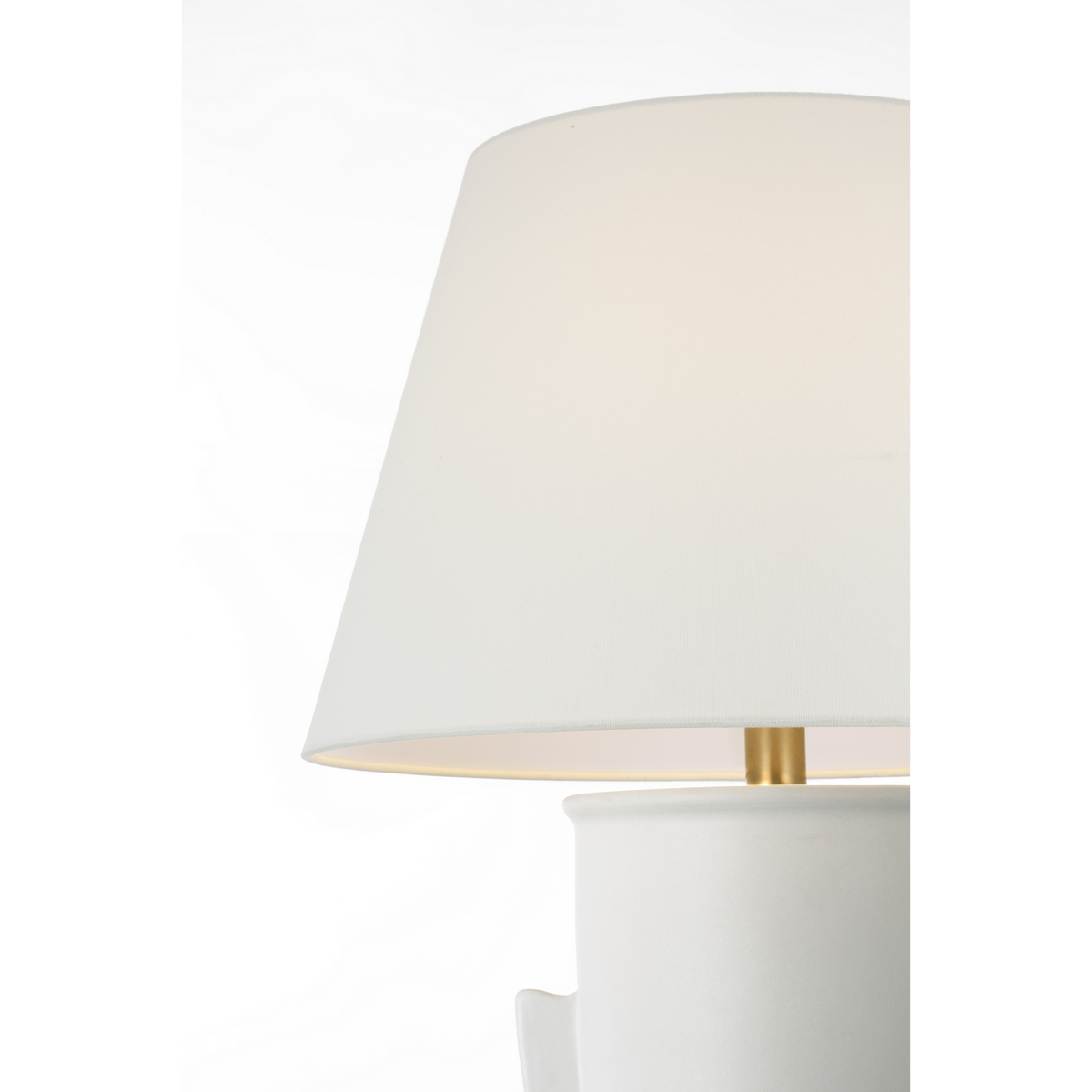 Chapman & Myers Menona 29" Table Lamp in Chantilly with Linen Shade W19" x H29"