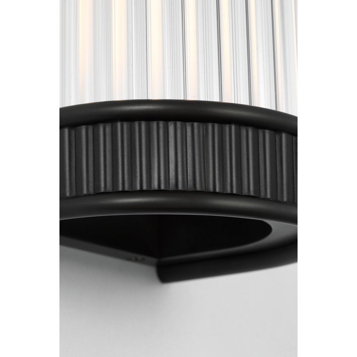 Marie Flanigan Menil 18" Linear Bath Sconce in Bronze with Crystal Rods W4.25" x H18" x E3.5"
