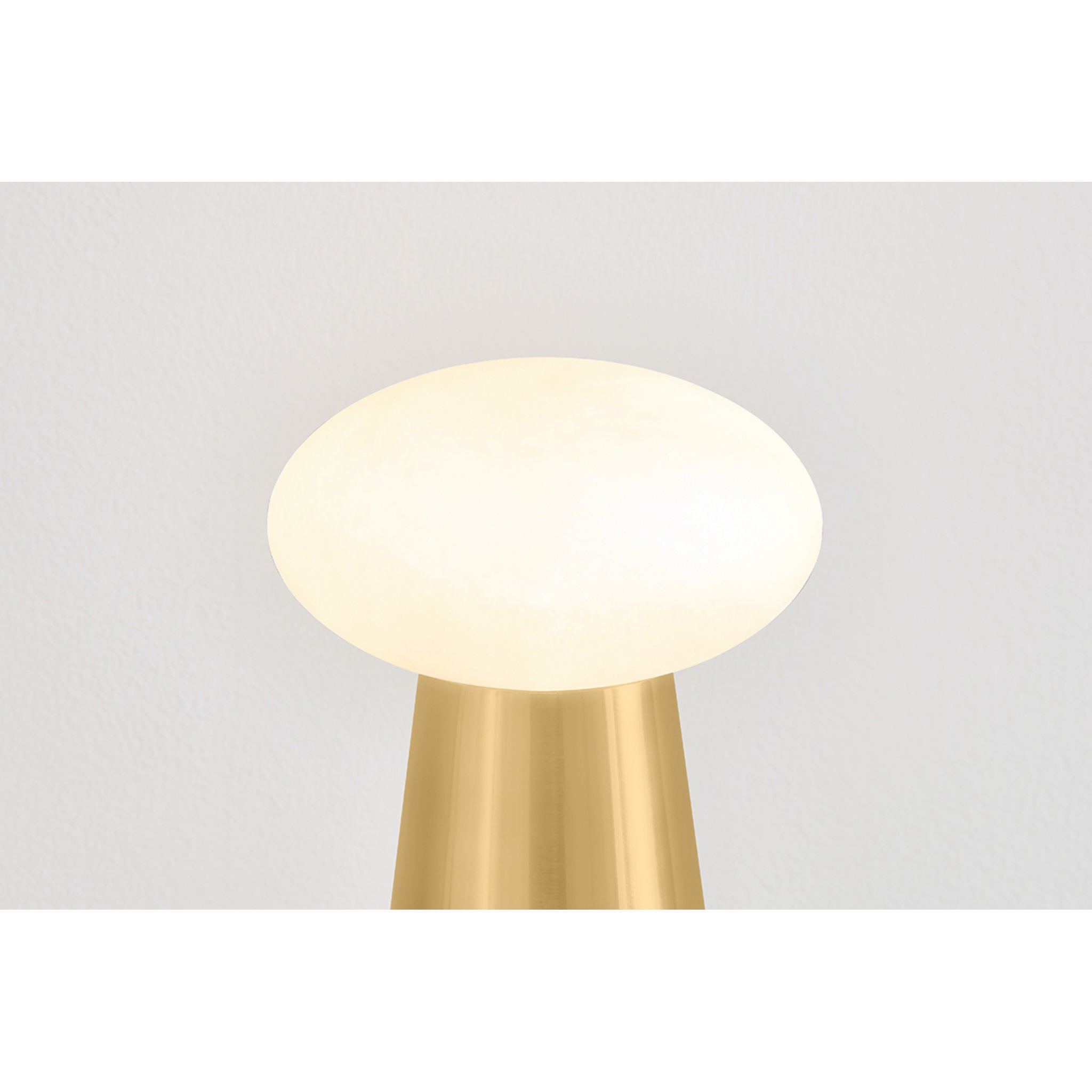 Cashel 1-Light Rechargeable Table Lamp in Aged Brass 6W x 10H