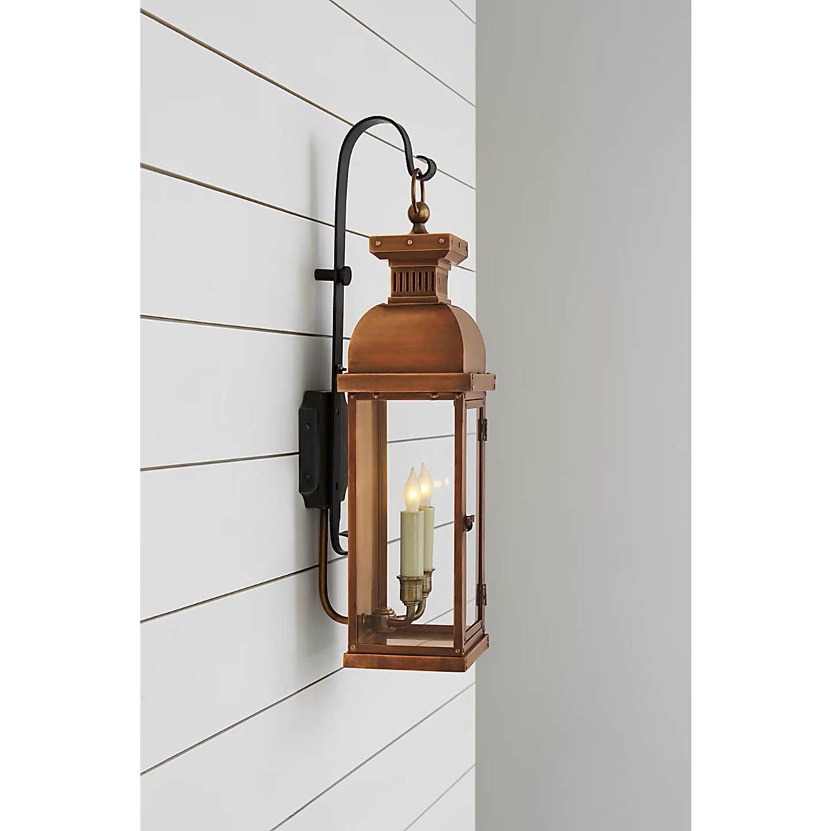Chapman & Myers Suffork Medium Scroll Arm Lantern in Natural Copper W6.75" x H22.25" x E7.5"