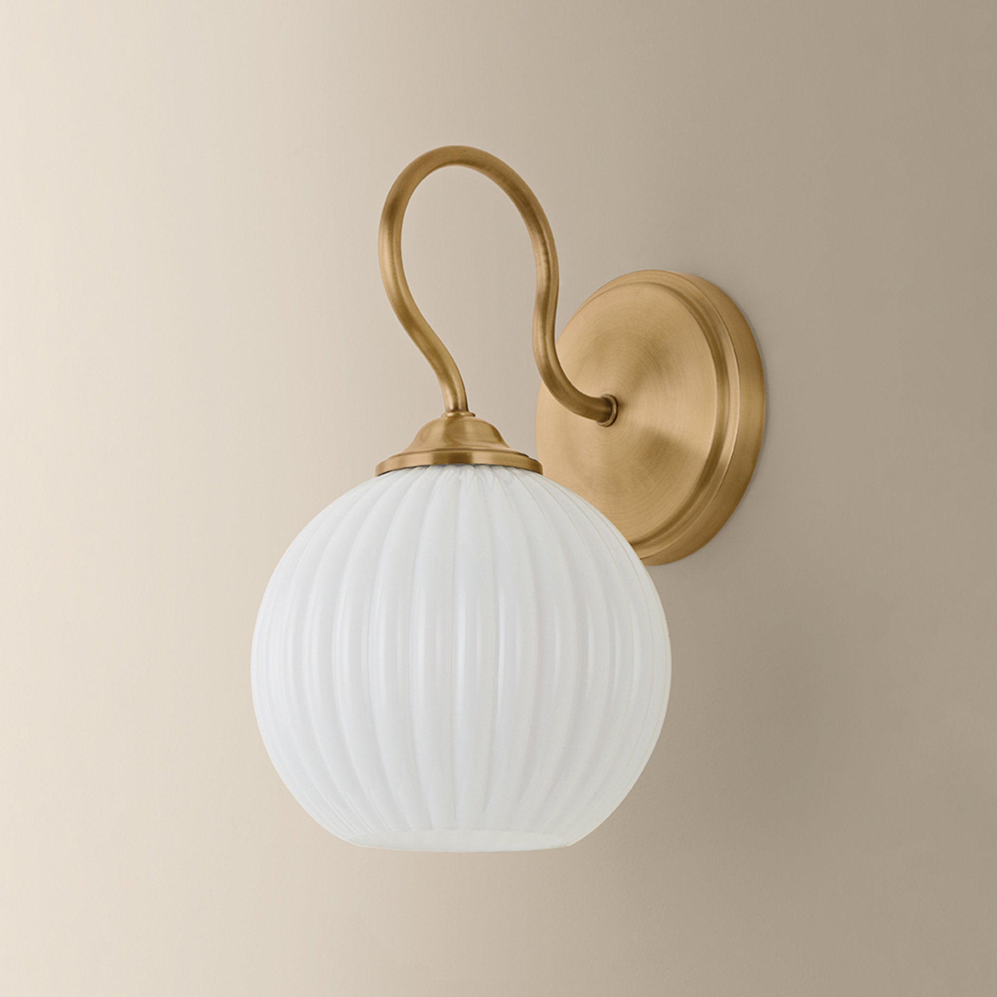 Vida 1-Light Wall Sconce in Patina Brass 7.75L x 6.5W x 11.25H