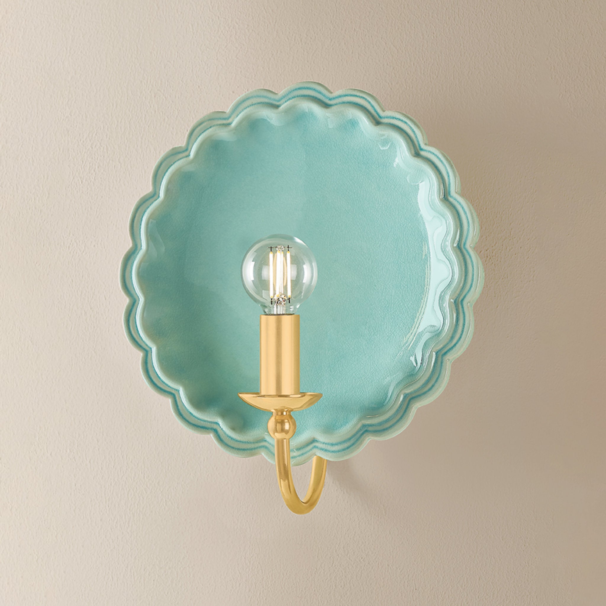 Paulette 1-Light Wall Sconce in Aged Brass 4L x 9.75W x 11.25H (Ceramic Moss Crackle)