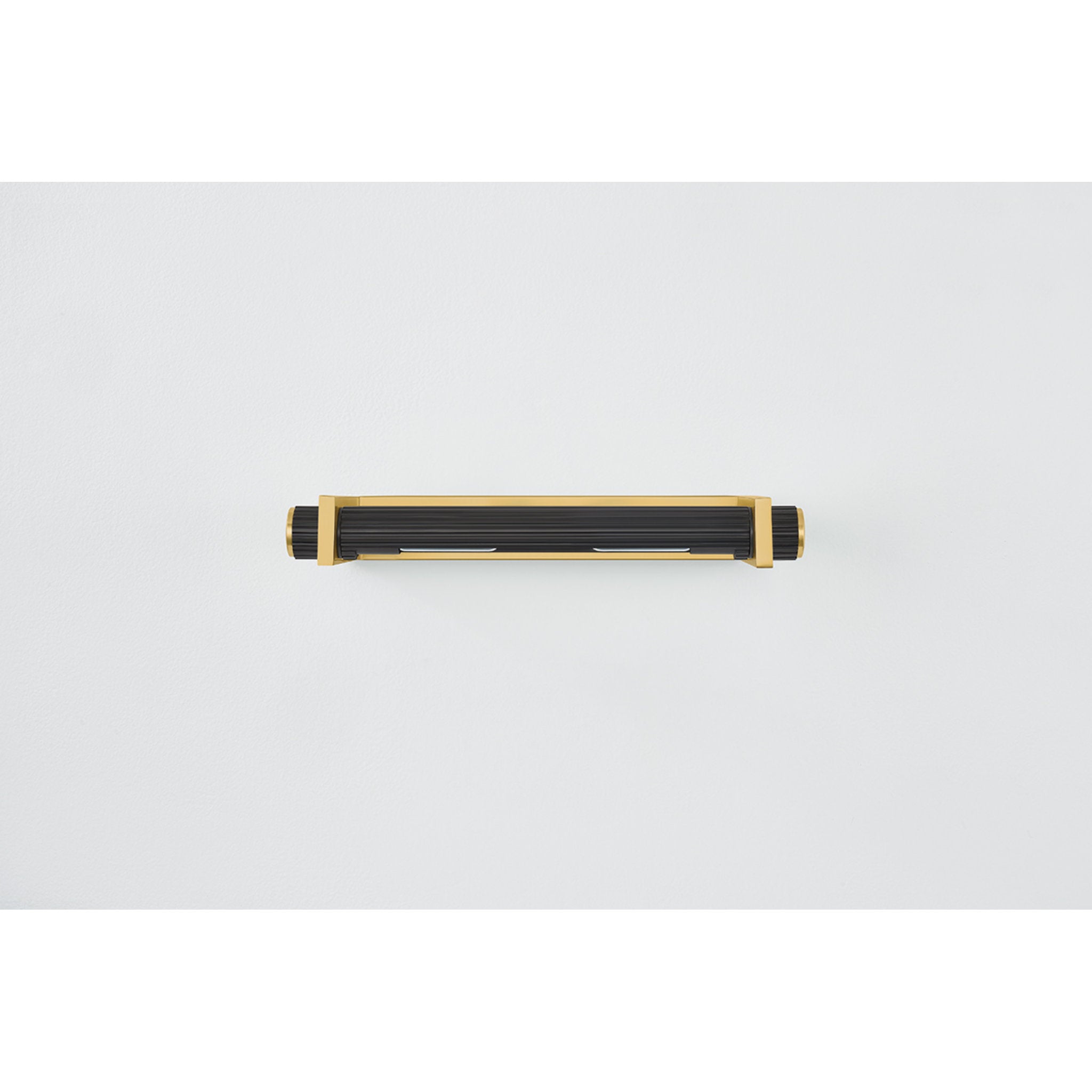 Judd 2-Light Picture Light in Aged Brass 18.5W x 2.5H (1319-AGB/DB)