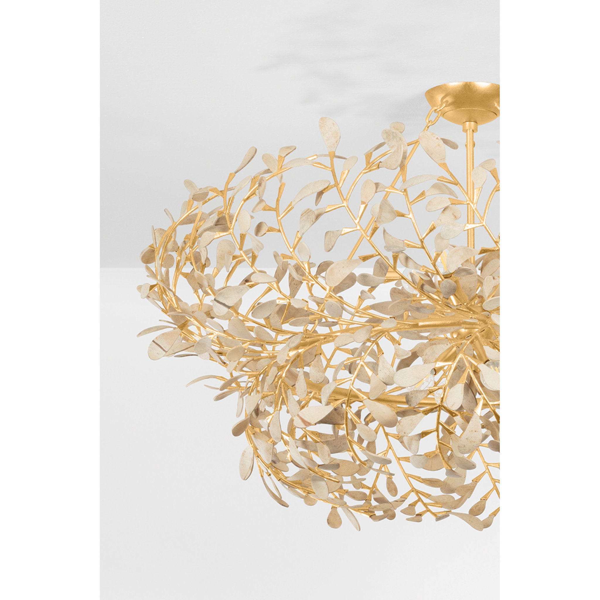 Maybrook 8-Light Chandelier in Vintage Gold Leaf 40W x 19.75H