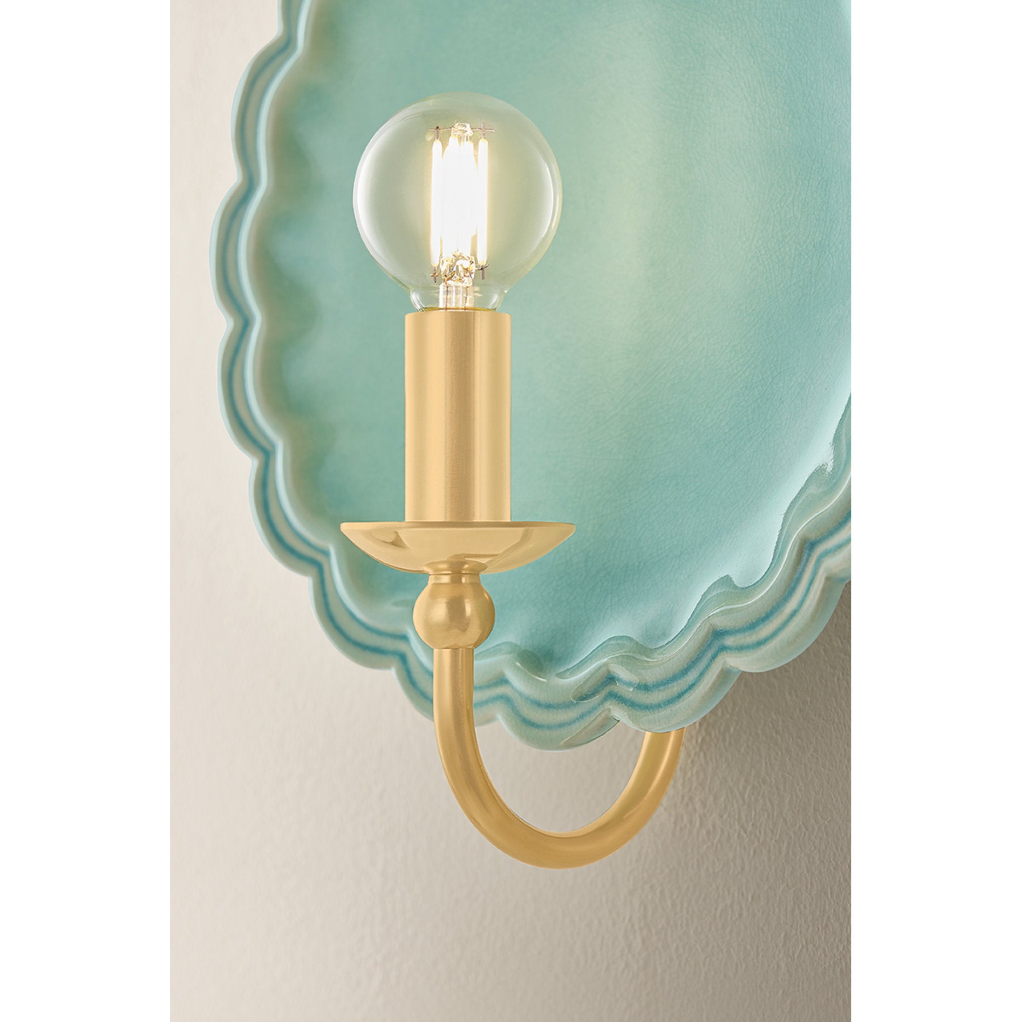 Paulette 1-Light Wall Sconce in Aged Brass 4L x 9.75W x 11.25H (Ceramic Moss Crackle)