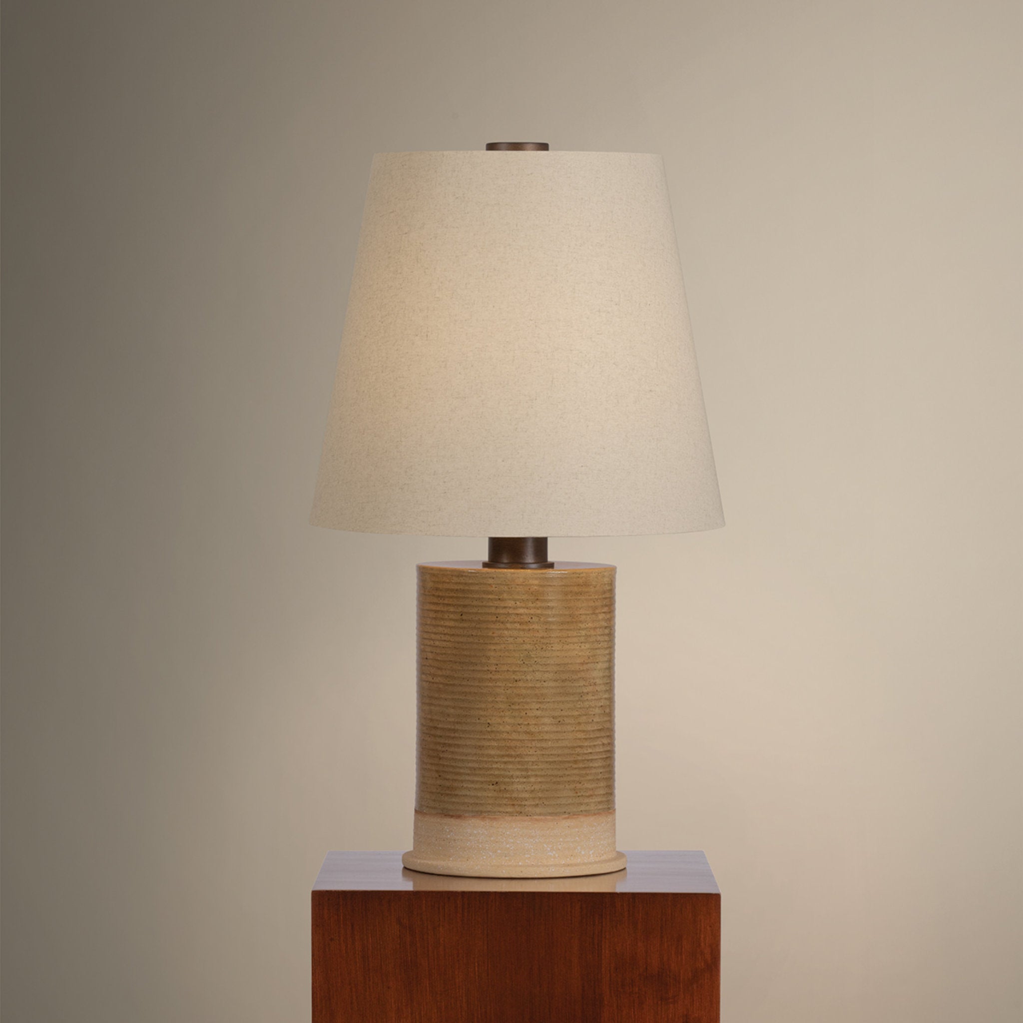 Kerwin 1-Light Table Lamp in Bronze Leaf 16W x 28H