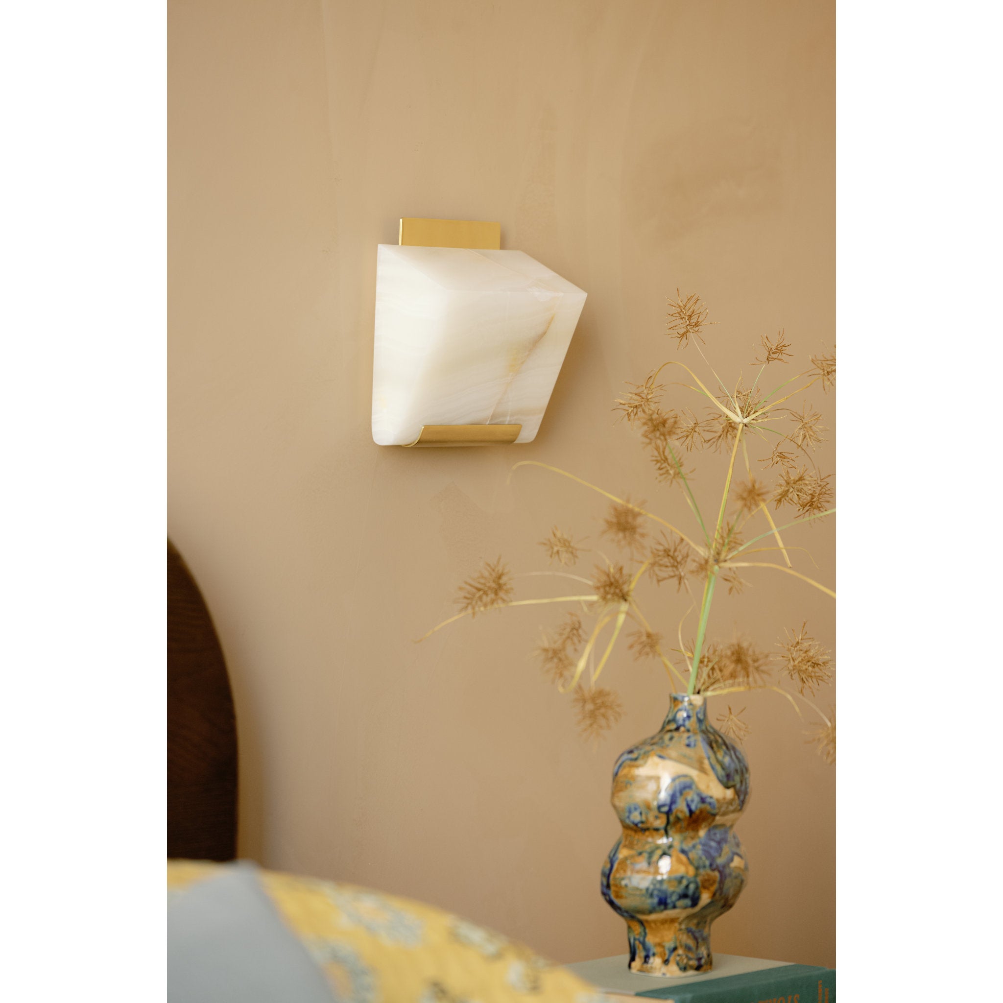 Fairfield 1-Light Wall Sconce in Aged Brass 8W x 7.25H