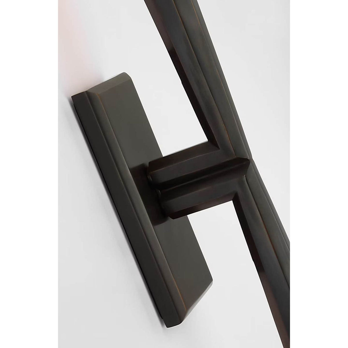 Thomas O'Brien Galahad Linear Sconce in Bronze W3" x H25" x E4"