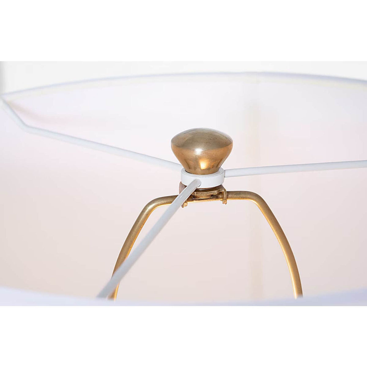 AERIN Idalia 28" Sculpted Table Lamp in Glossy White Crackle with Linen Shade W17" x H28.25"