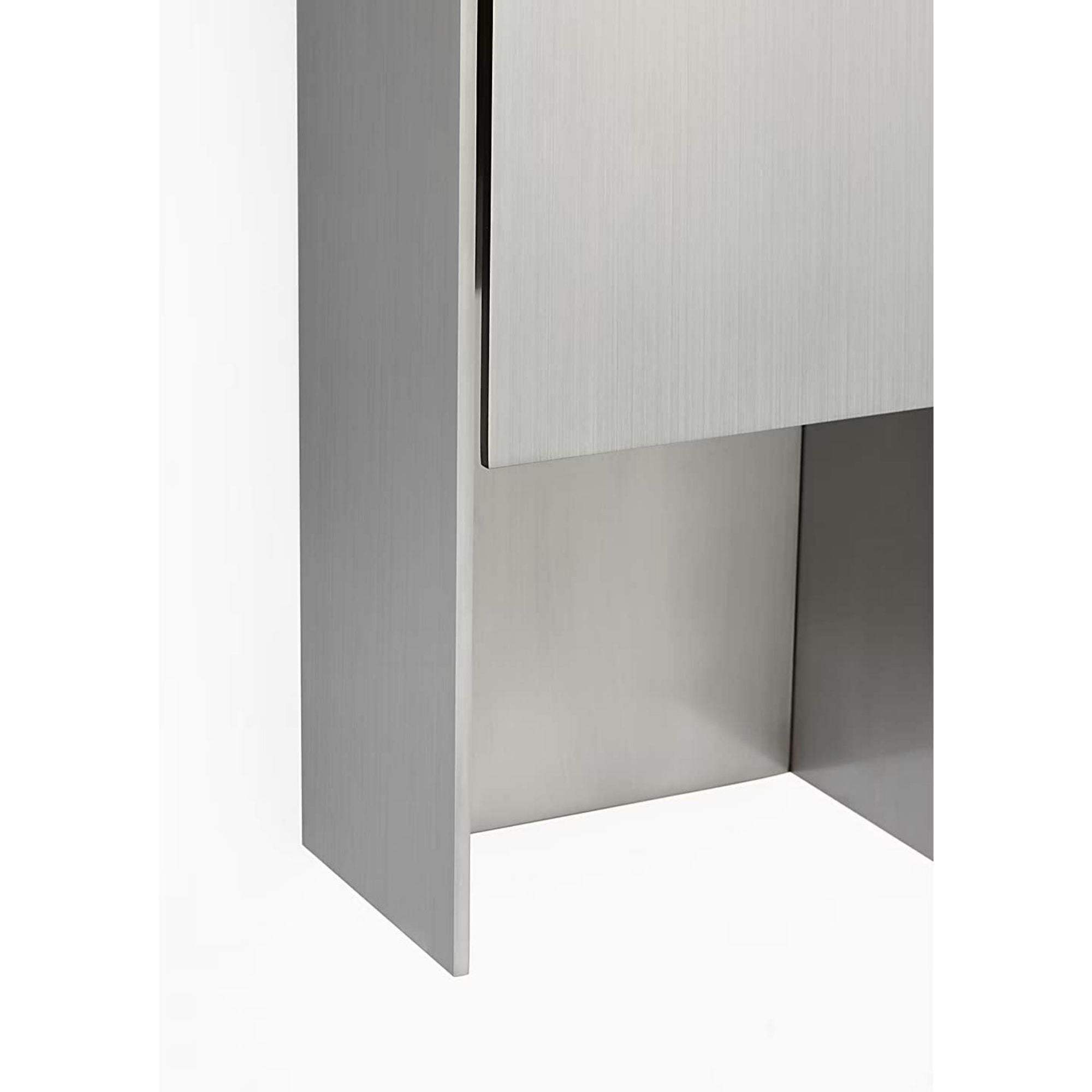 Barbara Barry Align 25" Shielded Wall Light in Stainless Steel W7.75" x H24.5" x E4.75"