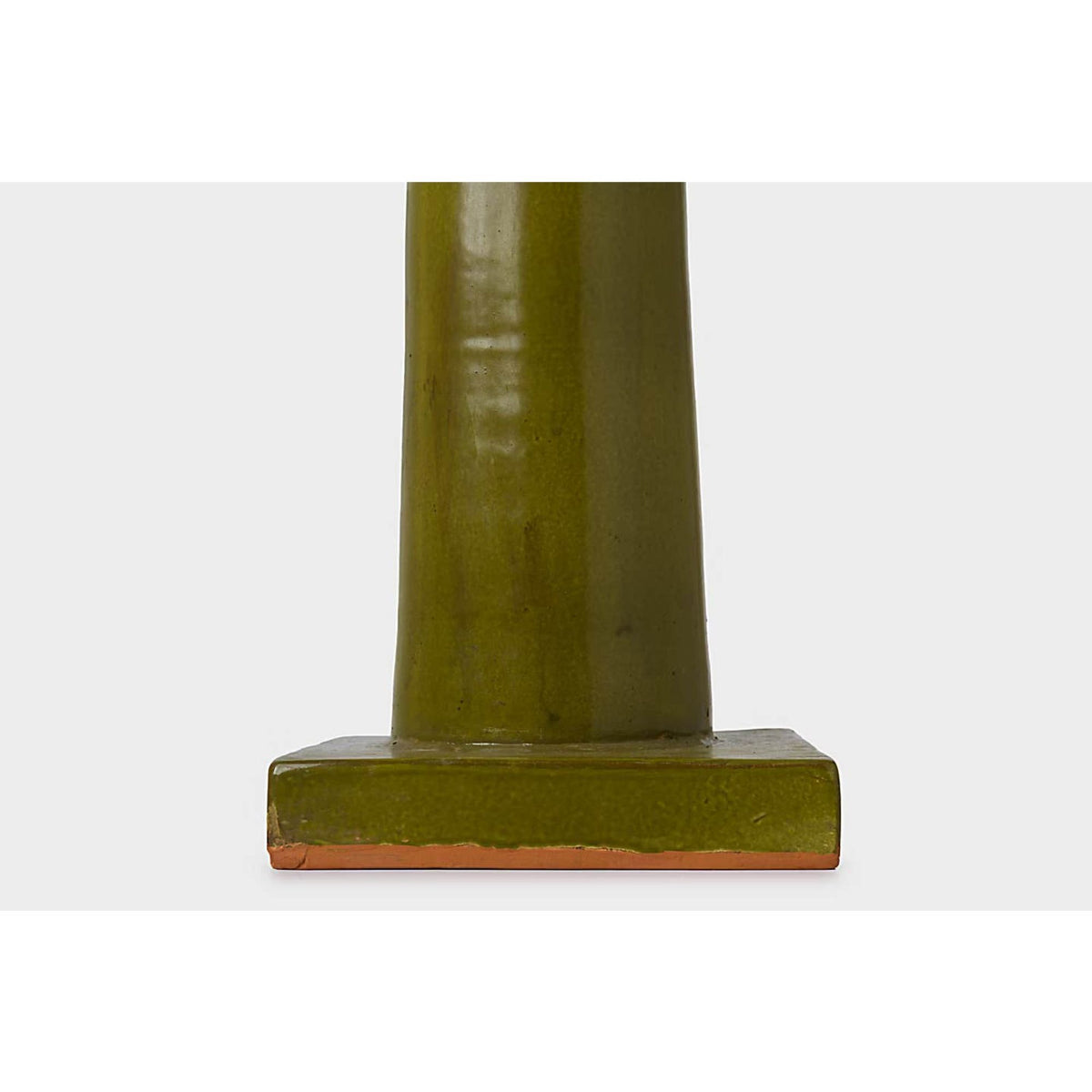 Chapman & Myers Colonne Large Balustrade Table Lamp in Moss Green with Linen Shade W17" x H27.75"