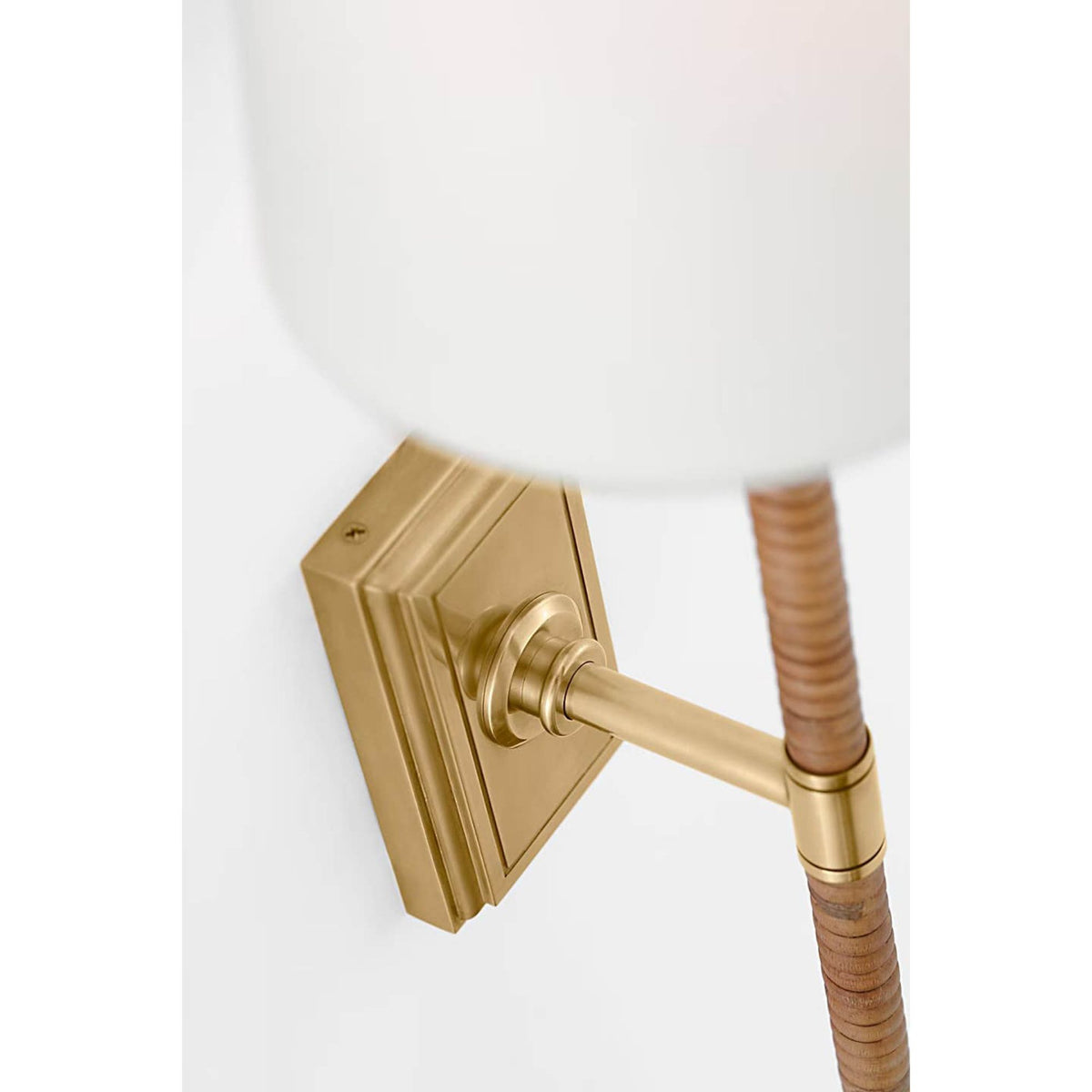 Chapman & Myers Basden 29" Tail Sconce in Antique-Burnished Brass and Natural Rattan with Linen Shade W6" x H28.5" x E6.75"