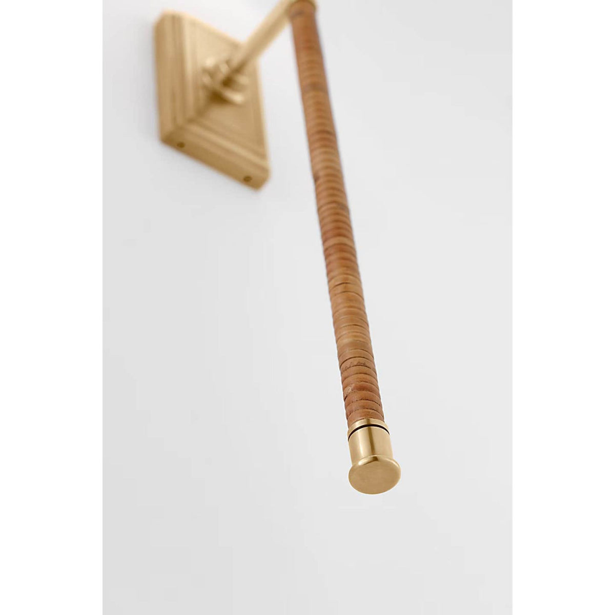 Chapman & Myers Basden 29" Tail Sconce in Antique-Burnished Brass and Natural Rattan with Linen Shade W6" x H28.5" x E6.75"
