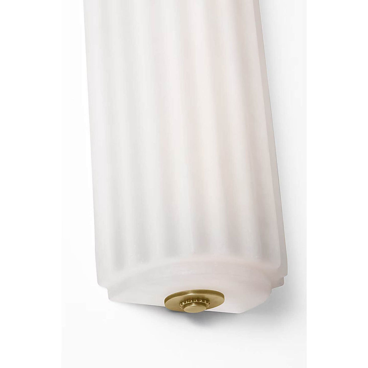 Chapman & Myers Madden 25" Fluted Linear Sconce in Alabaster and Antique-Burnished Brass W4.25" x H24.5" x E2.75"