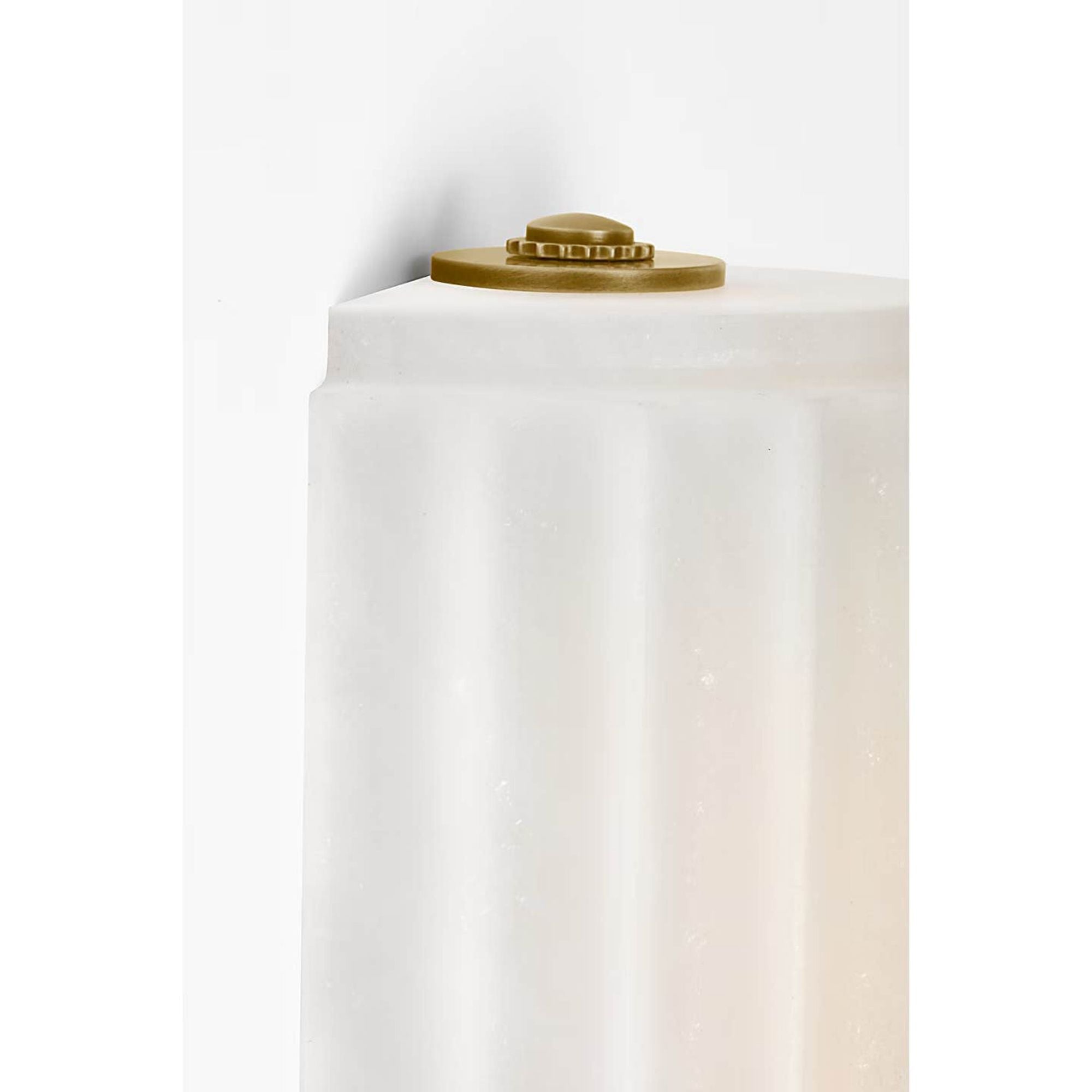 Chapman & Myers Madden 25" Fluted Linear Sconce in Alabaster and Antique-Burnished Brass W4.25" x H24.5" x E2.75"