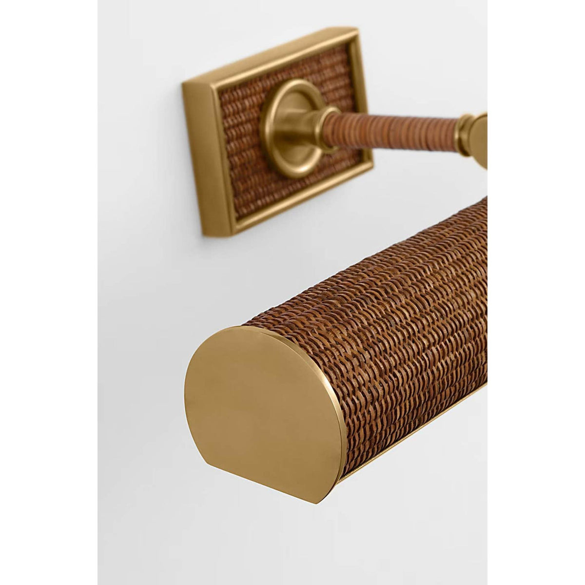 Chapman & Myers Halwell 18" Picture Light in Brass and Natural Woven Rattan W18" x H2.75" - 4.5" x E6.25" - 8.25"