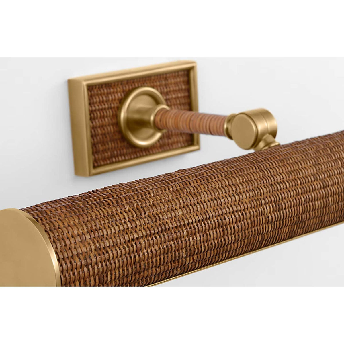 Chapman & Myers Halwell 18" Picture Light in Brass and Natural Woven Rattan W18" x H2.75" - 4.5" x E6.25" - 8.25"