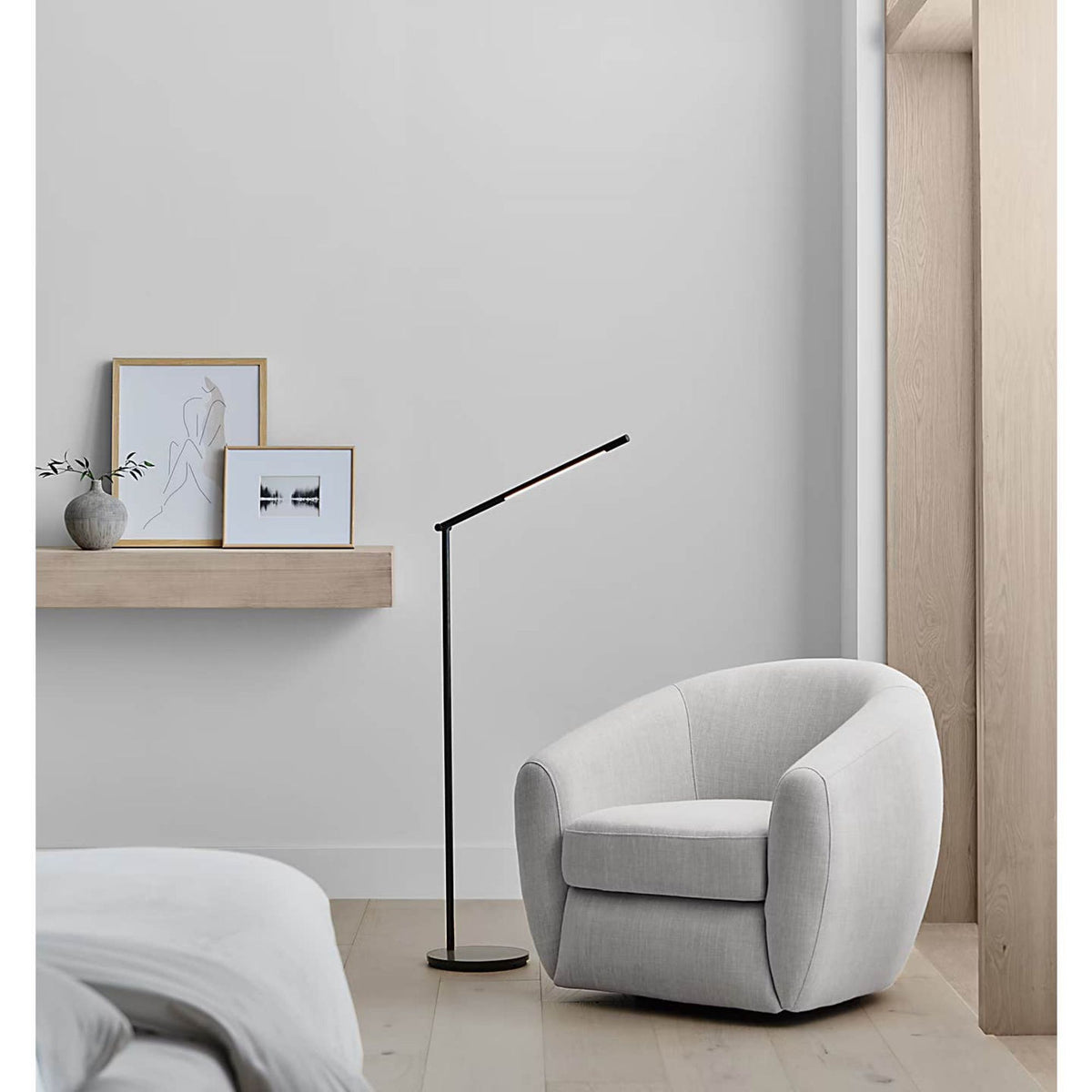 Kelly Wearstler Cona Large Articulating Floor Lamp in Bronze W10" x H42.5" - 64.5" x E17.5" - 23.75"