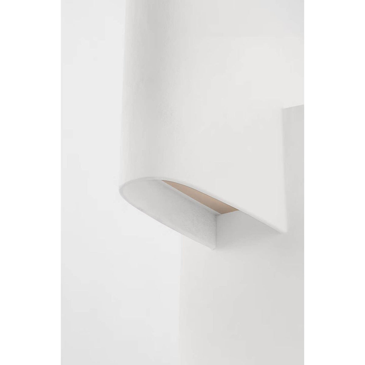 Kelly Wearstler Lotura 17" Intersecting Table Lamp in Museum White W15" x H16.75"