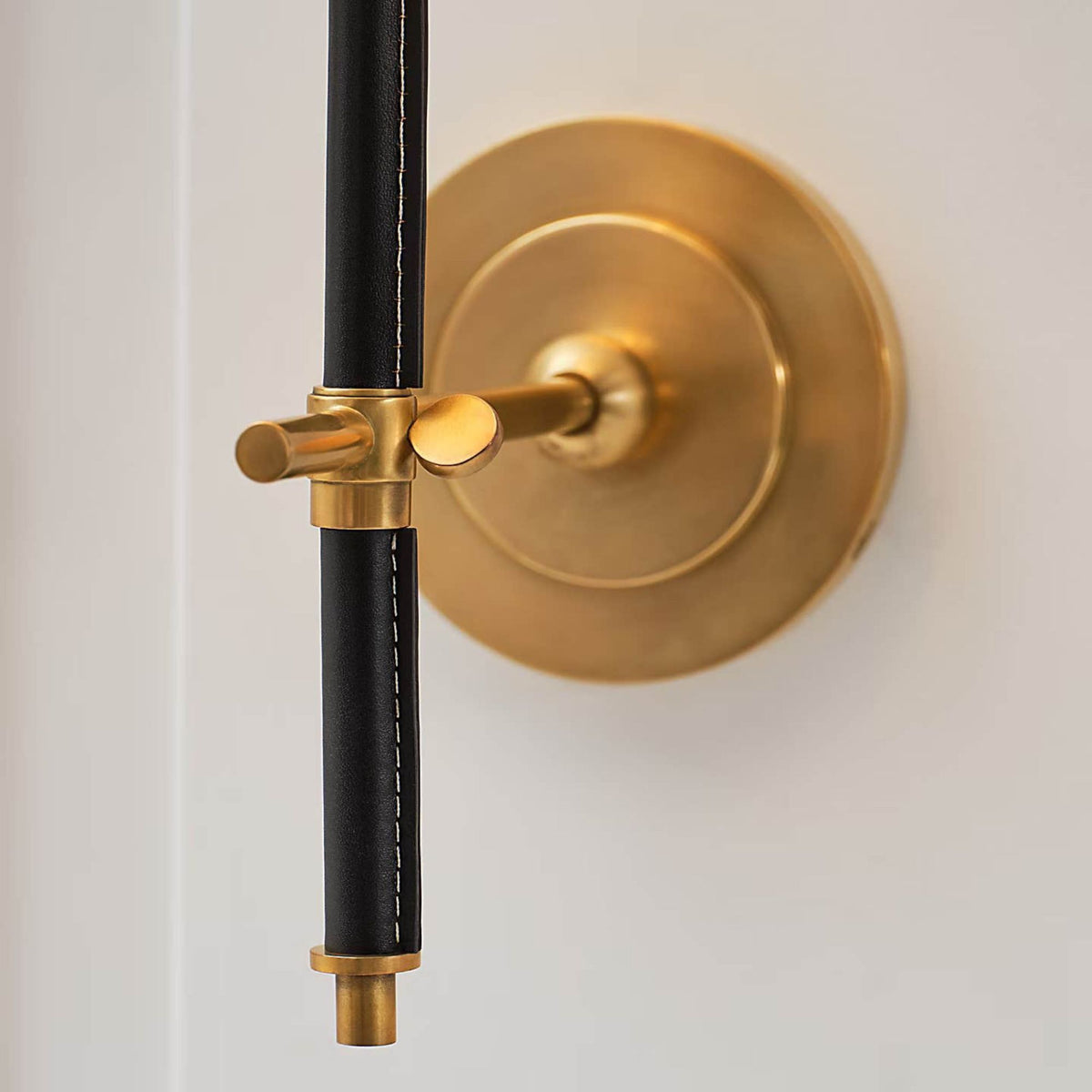 Thomas O'Brien Bryant Wrapped Sconce in Hand-Rubbed Antique Brass and Chocolate Leather with Chocolate Leather Shade W5.5" x H14.5" x E8.75"