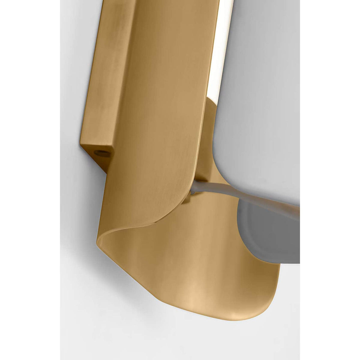Windsor Smith Penumbra 21" Sconce in Hand-Rubbed Antique Brass and White W6" x H21" x E4.5"