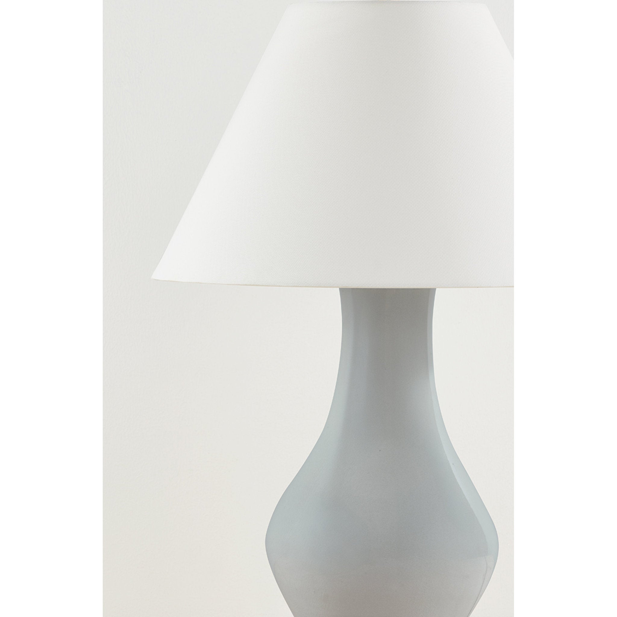 Hanslope 1-Light Table Lamp in Aged Brass by Mark D. Sikes 21.5W x 31.75H