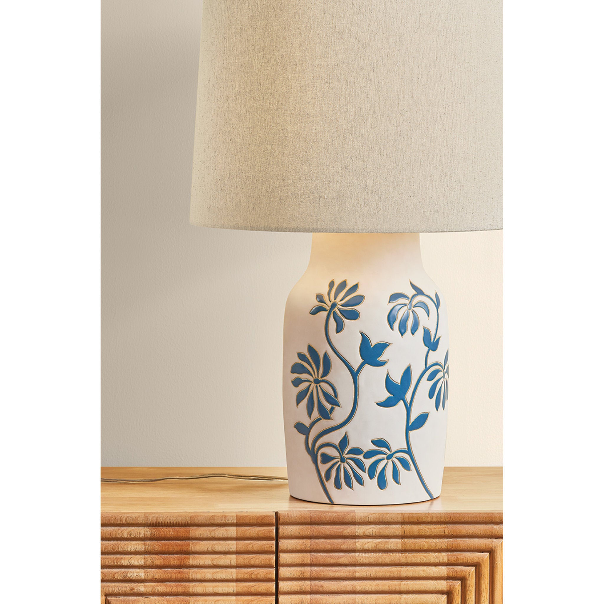 Yazmeen 1-Light Table Lamp in Aged Brass 16W x 22.5H