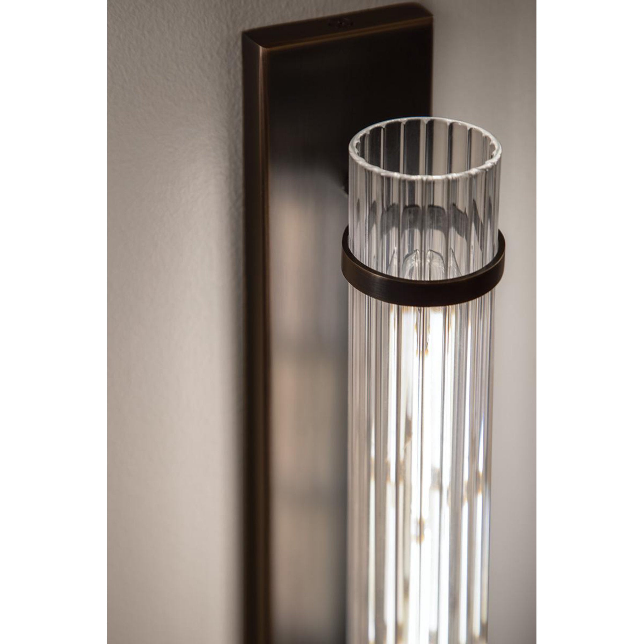 Shaw 1 Light Wall Sconce in Polished Nickel