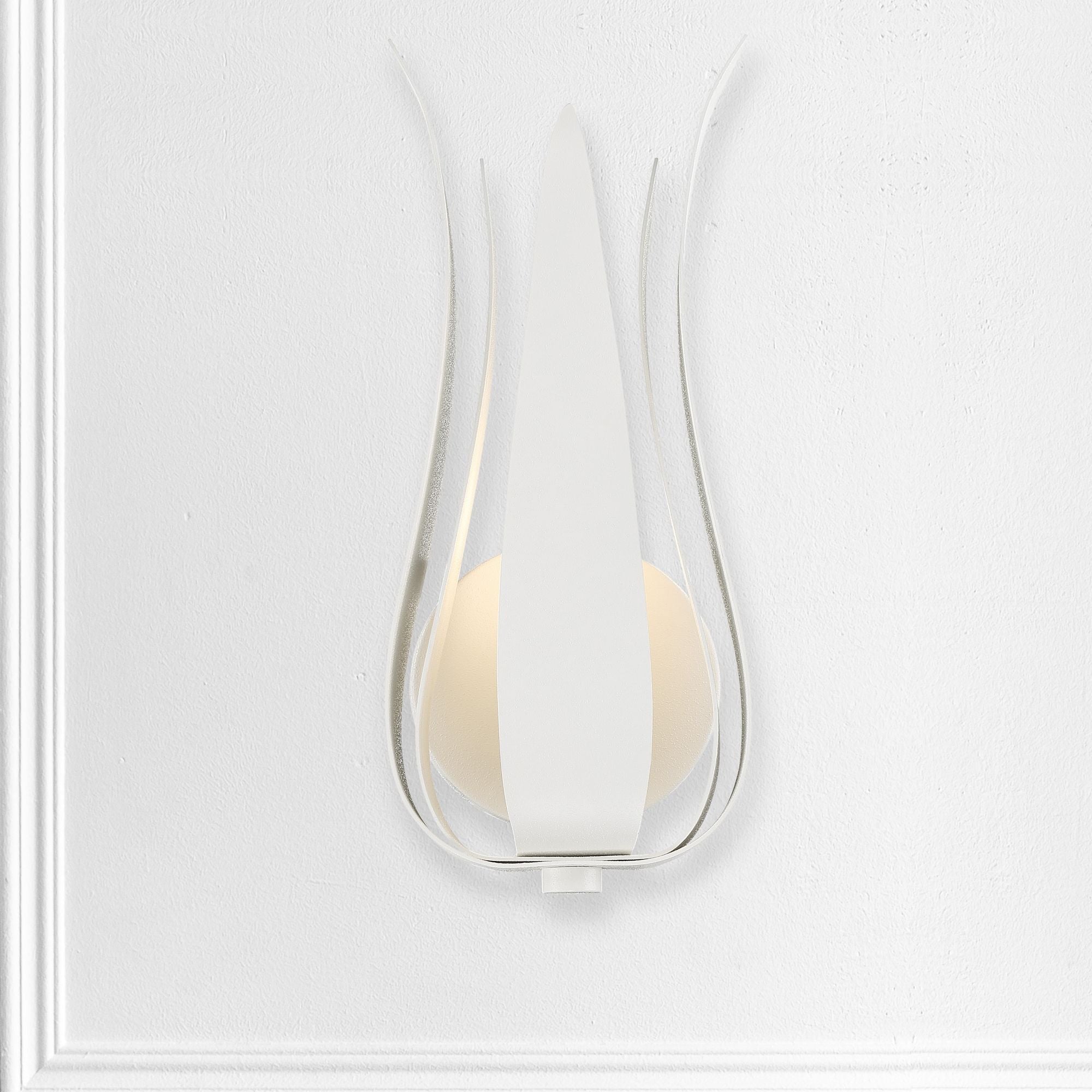 Broche 8'' Matte White Sconce White 8"W x 14"H x 4.5"D