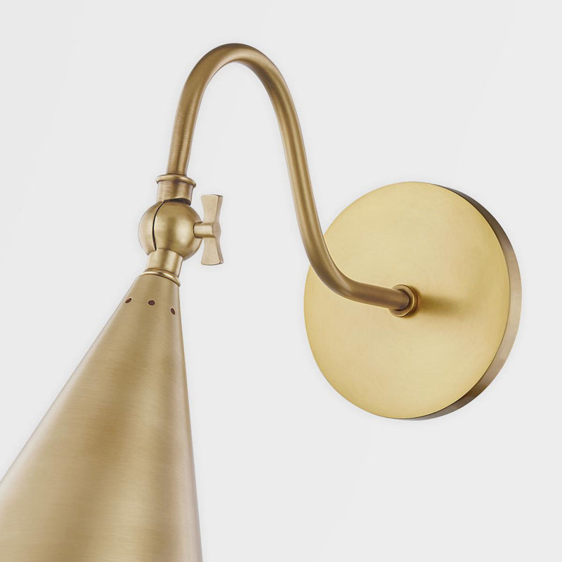 Lupe 1 Light Table Lamp in Aged Brass