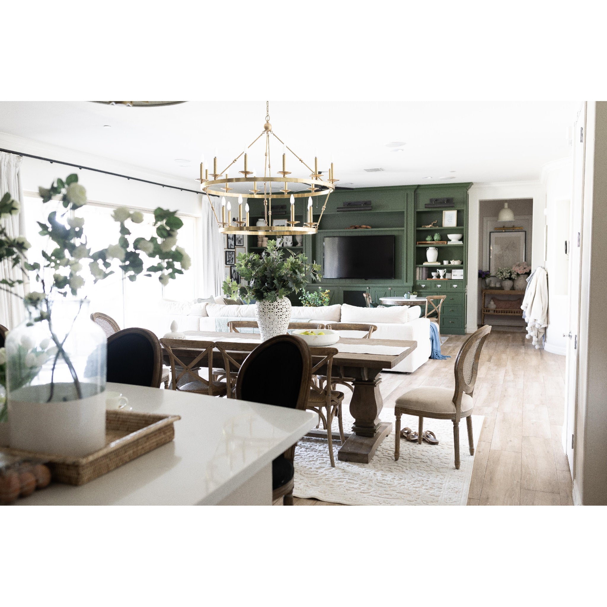 Allendale 20-Light Chandelier in  Aged Brass 46.75L x 46.75W x 38H