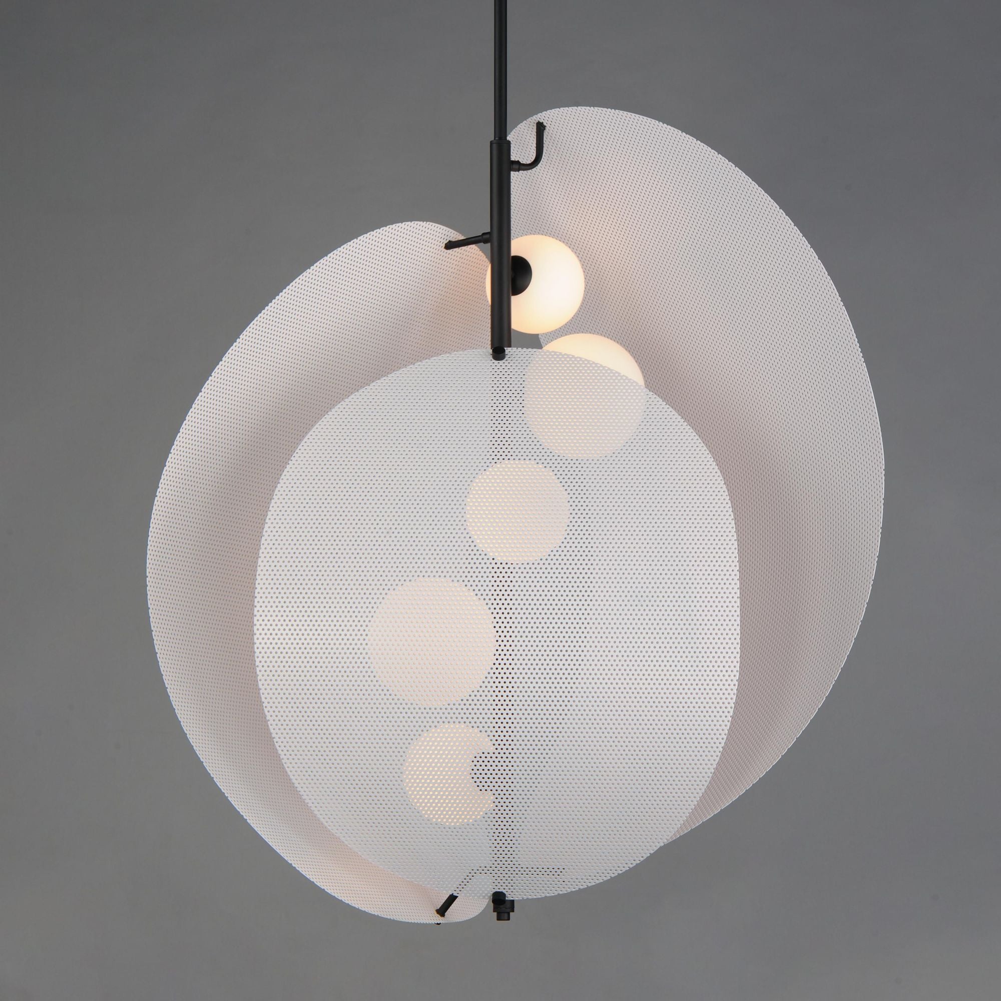 Studio M SM32303SWMW Chips 5-Light Vertical Pendant - Matte White by Mat Sanders