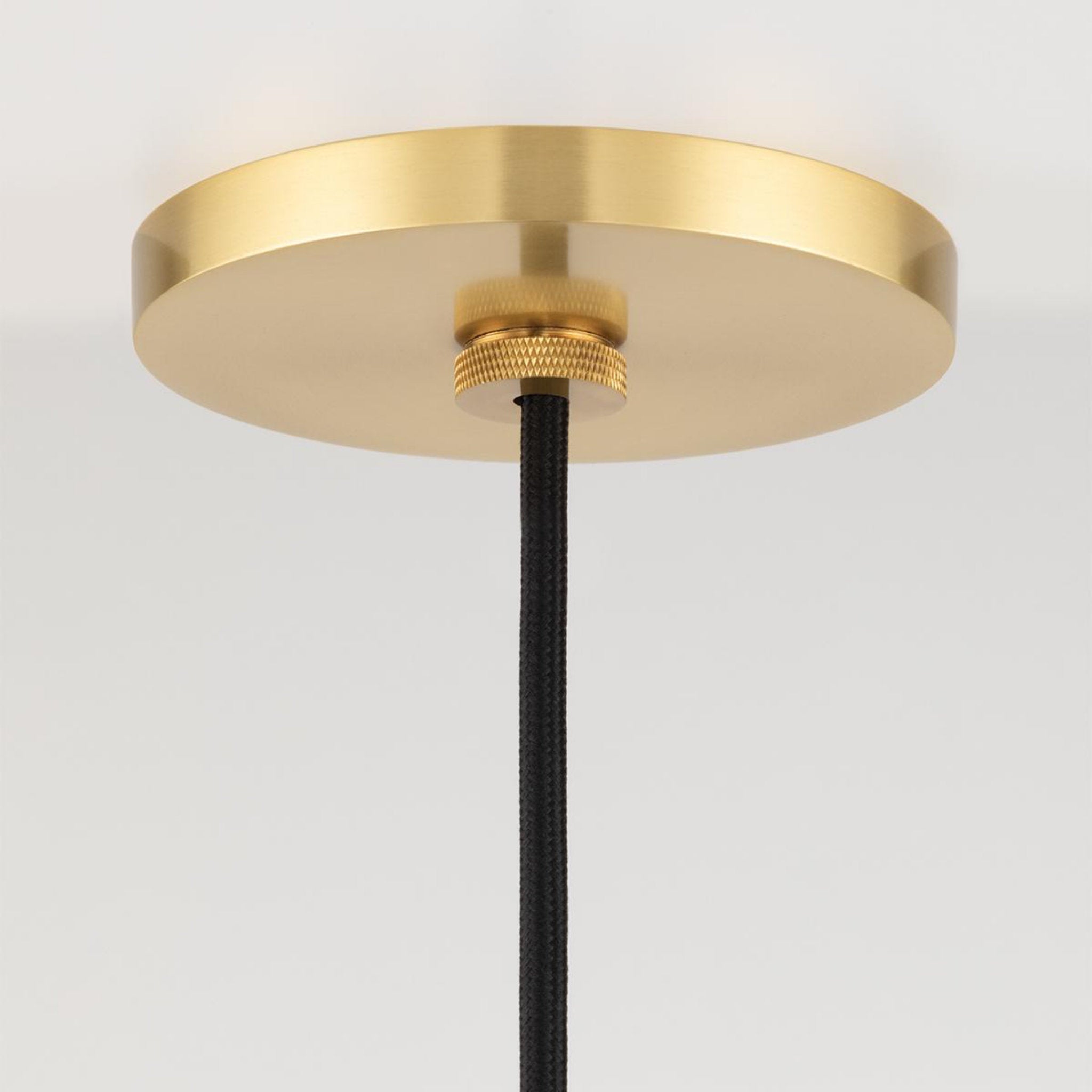 Stella 1-Light Wall Sconce in Aged Brass