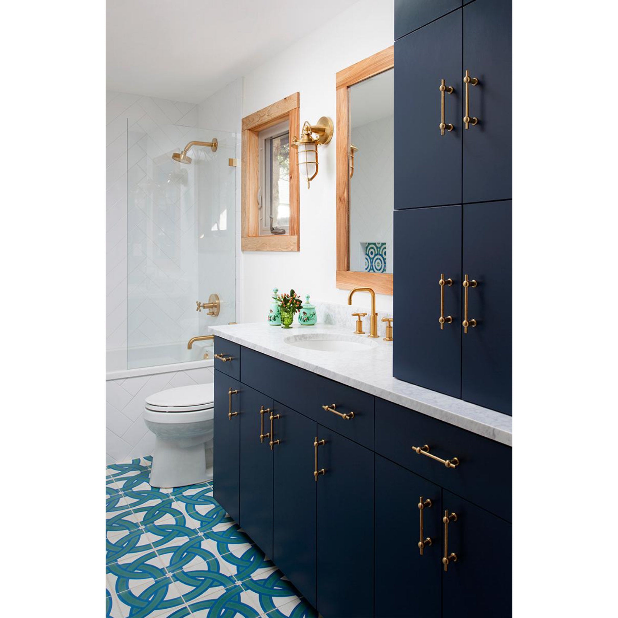 New Canaan 1 Light Bath and Vanity in Aged Brass