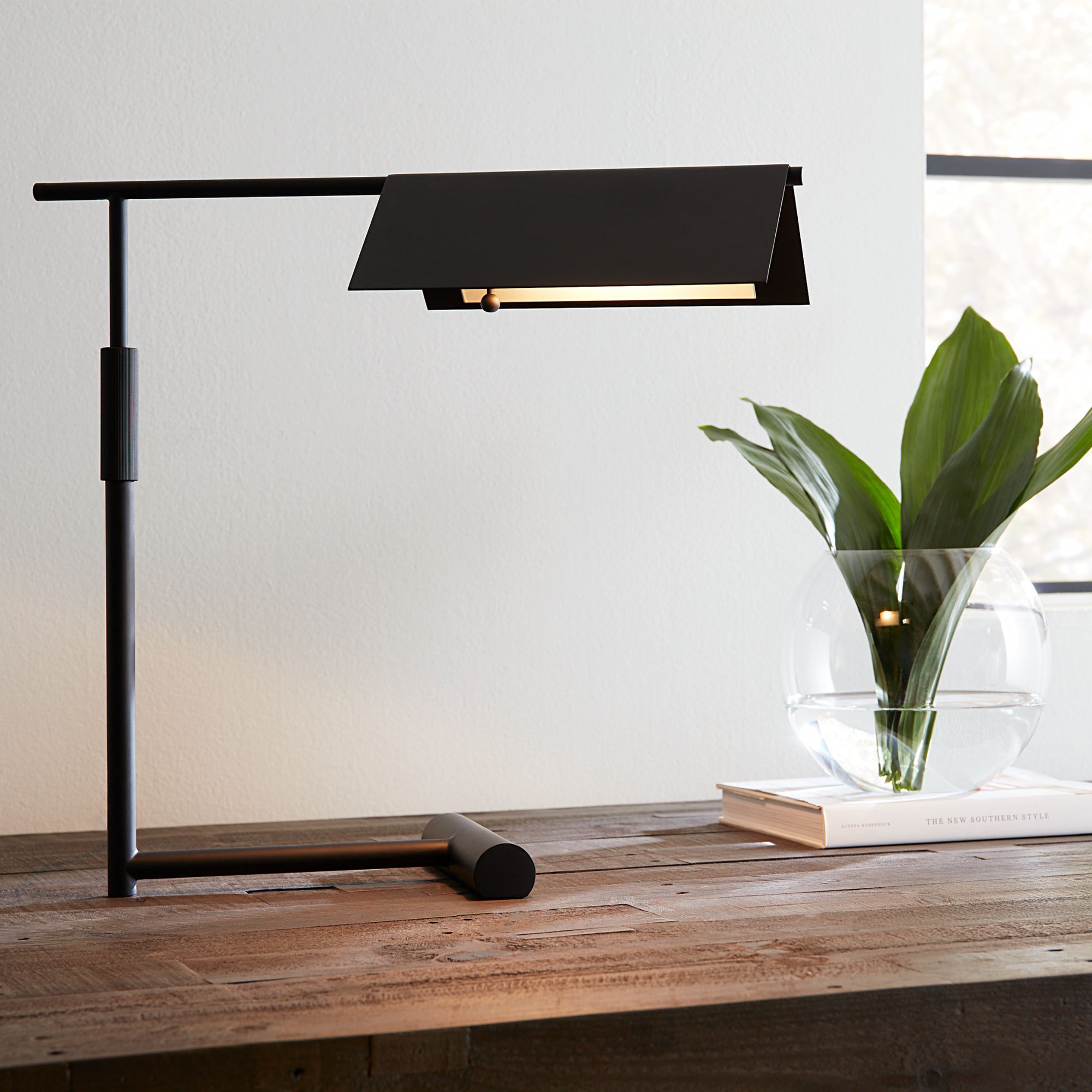 Chapman & Myers Foles Table Lamp in Midnight Black