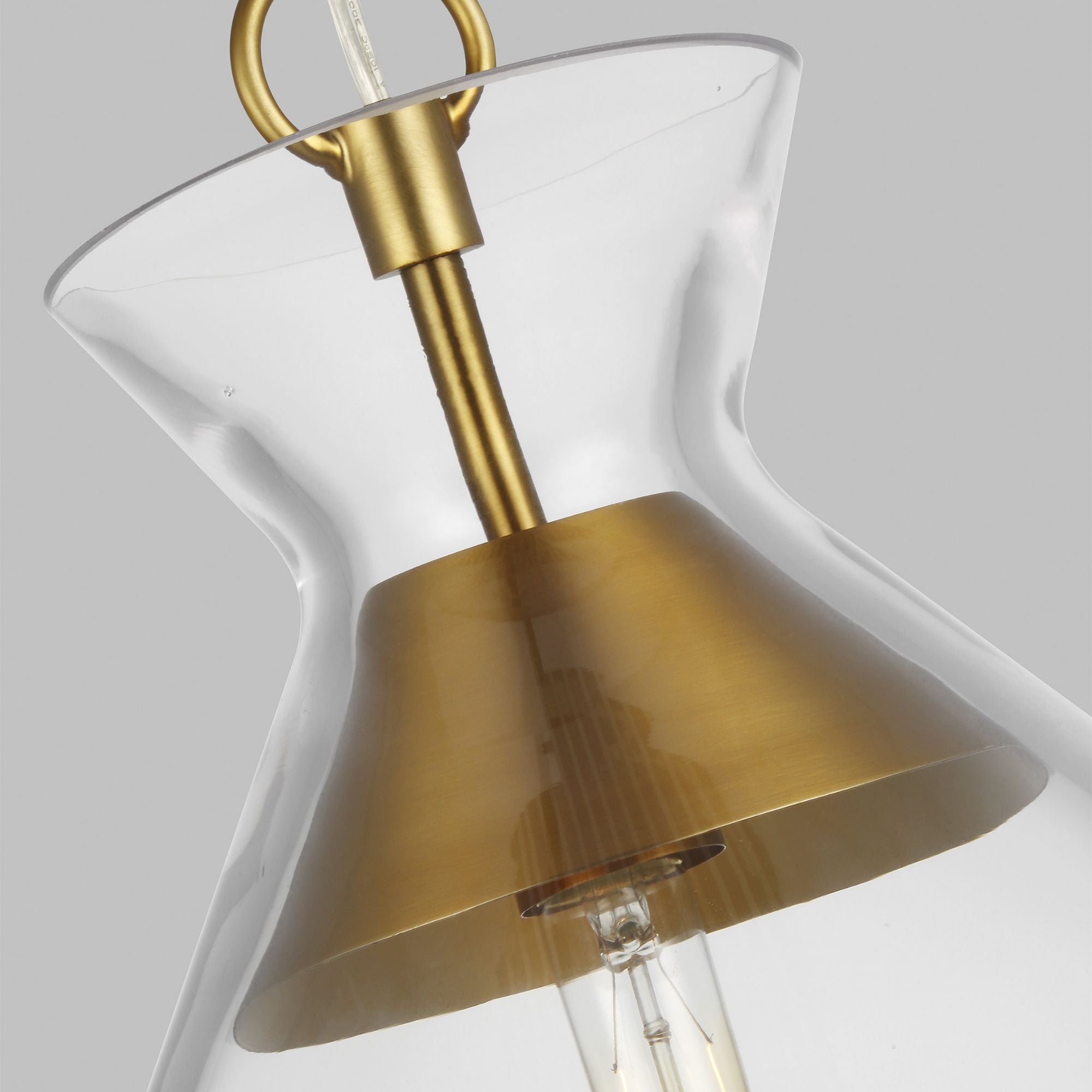 Chapman & Myers Atlantic Wide Pendant in Burnished Brass