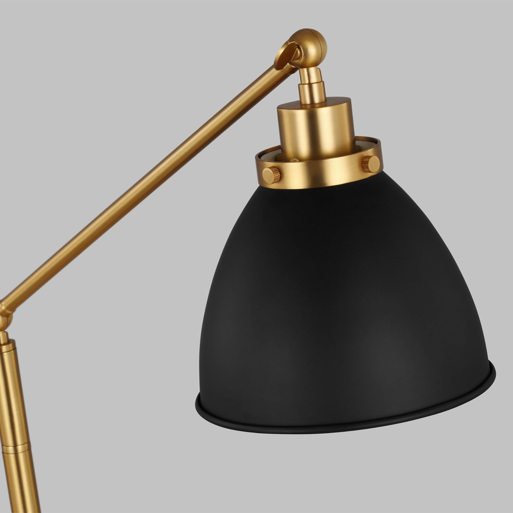 Chapman & Myers Wellfleet Dome Desk Lamp in Midnight Black and Burnished Brass