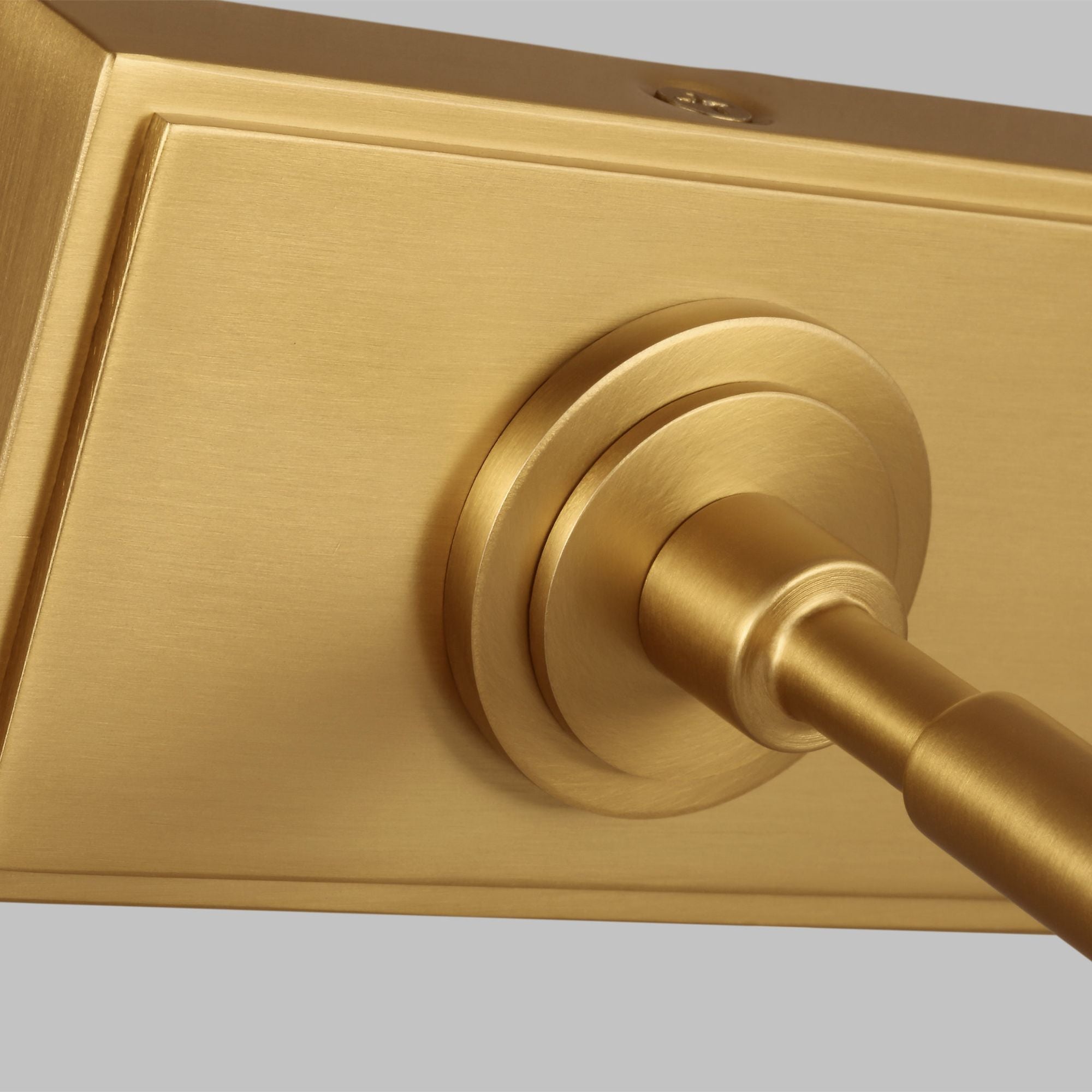 Chapman & Myers Kenyon 18" Picture Light in Burnished Brass